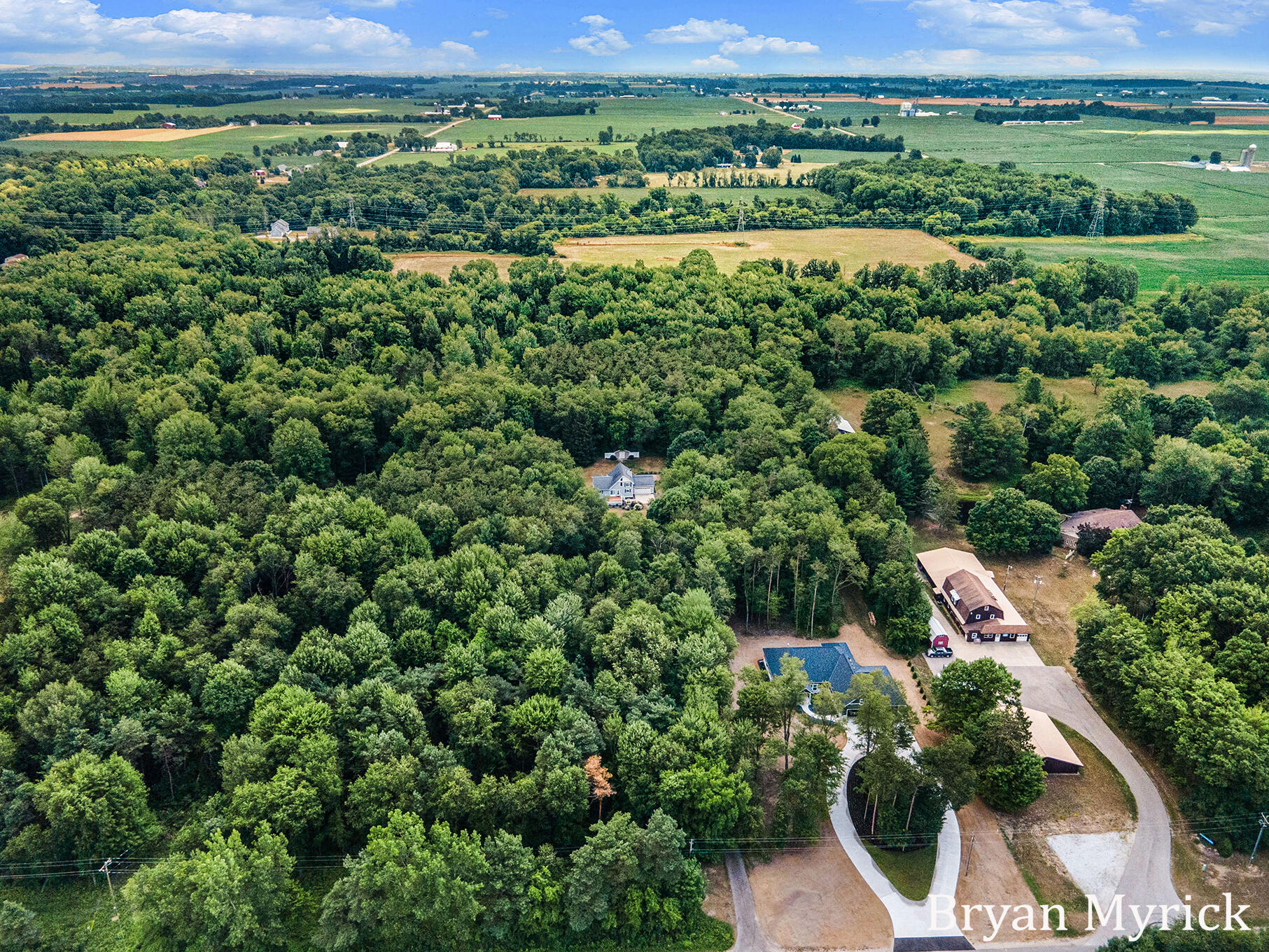 Holland, Michigan, 49423, United States, 3 Bedrooms Bedrooms, ,3 BathroomsBathrooms,Residential,For Sale,1892685