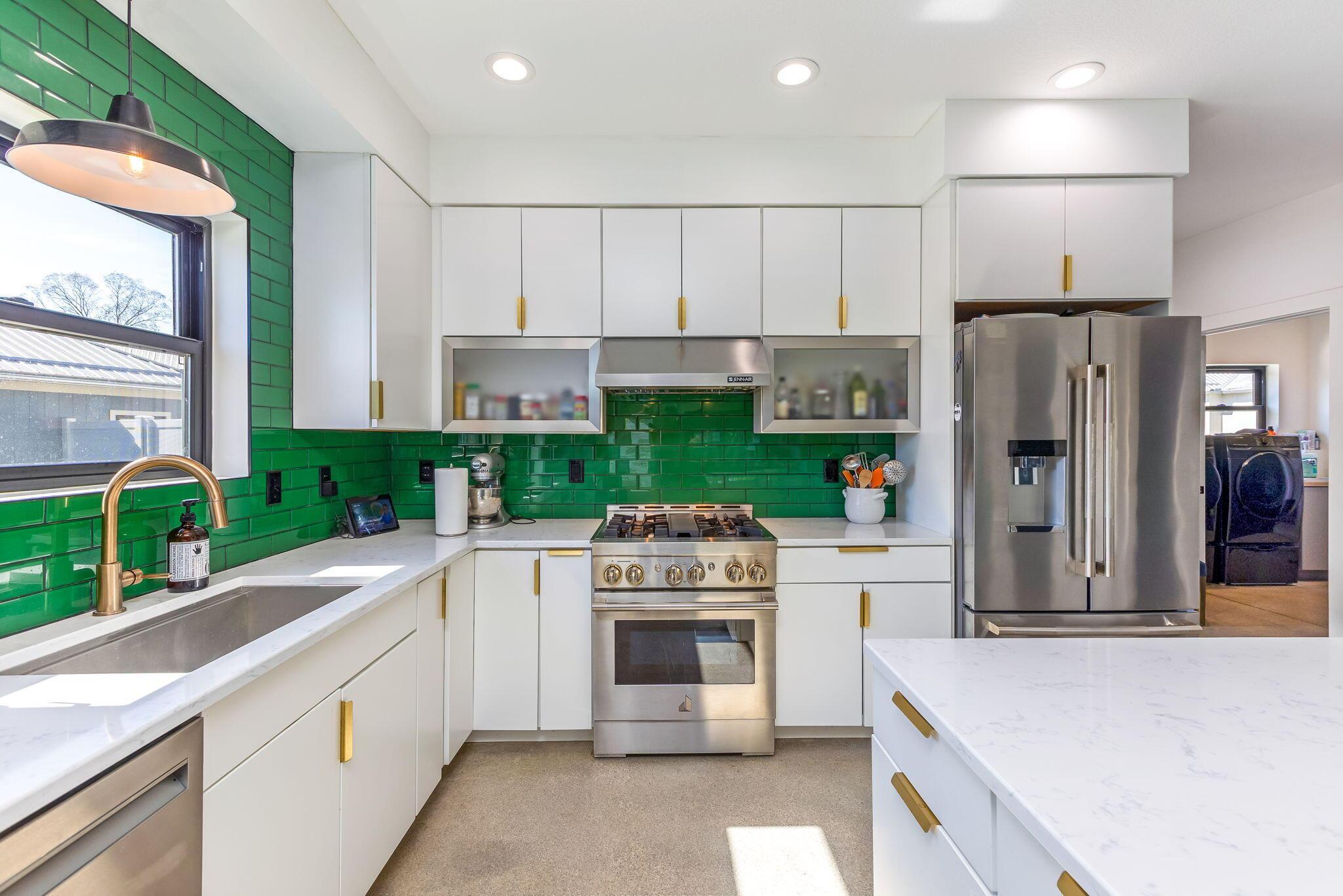 Buckeye Lake, Ohio, 43008, United States, 3 Bedrooms Bedrooms, ,3 BathroomsBathrooms,Residential,For Sale,1975089