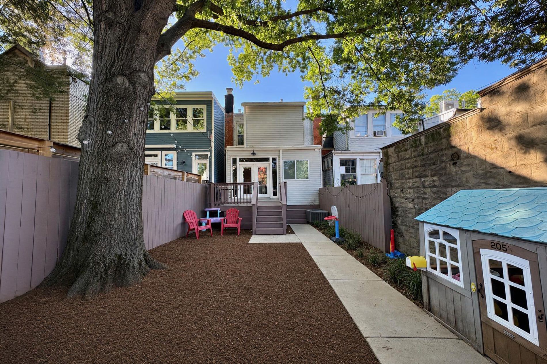  205 Rock Creek Church Road NW, Washington, DC, 20011 - 物件實景