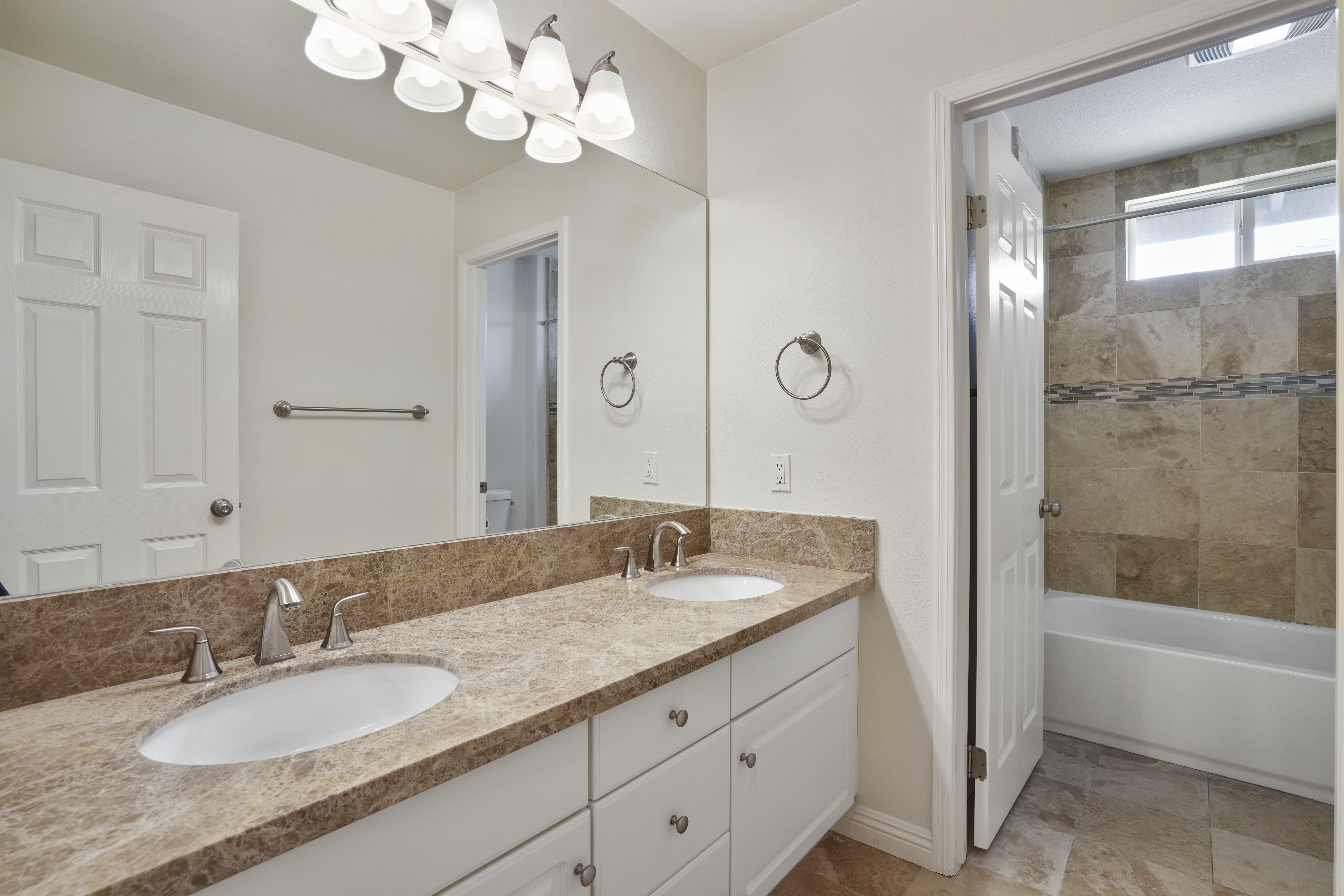  2496 Maxson Court, Signal Hill, CA 90755 - 物件實景