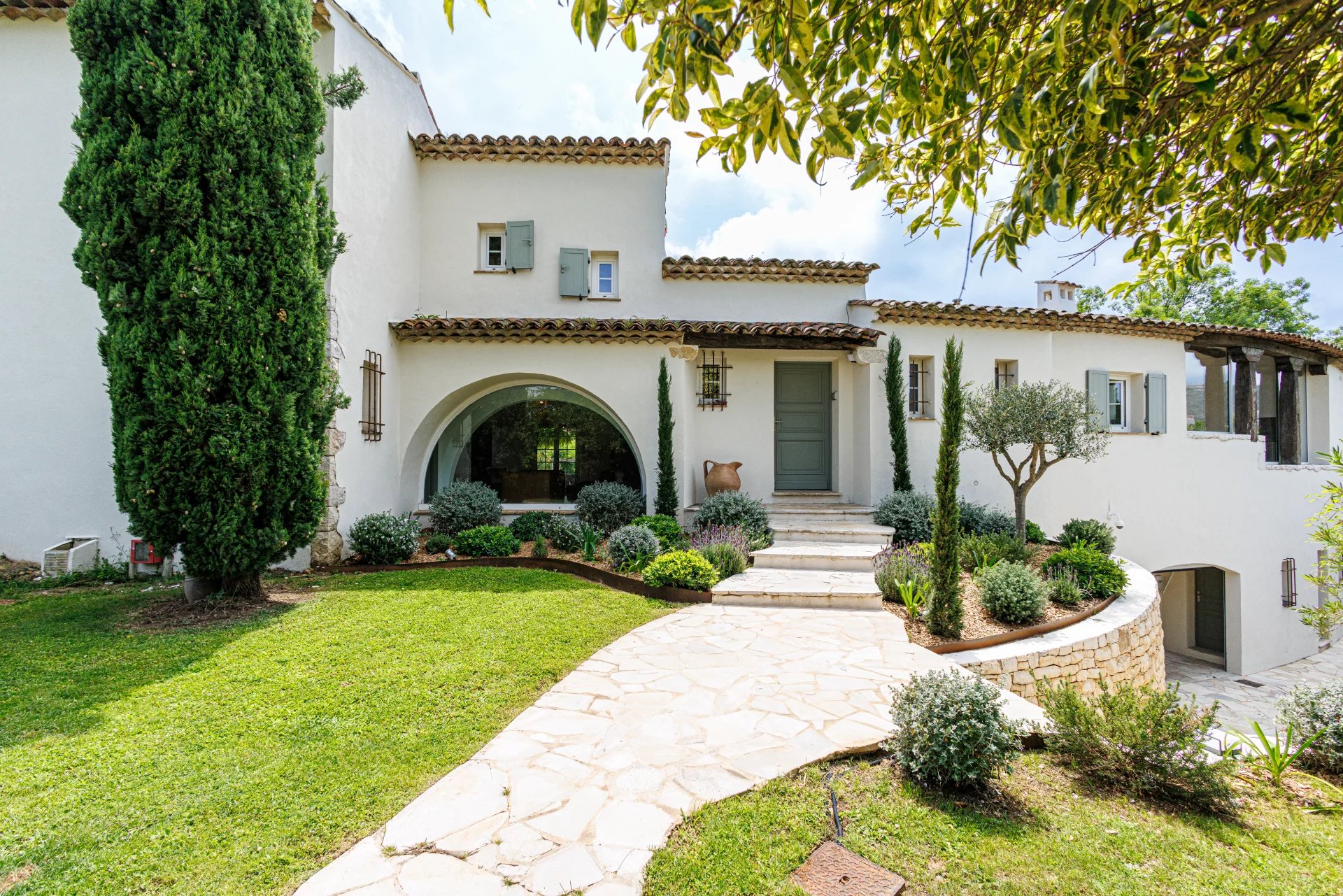 Saint-Paul-de-Vence, Provence-Alpes-Côte d’Azur, 06570, FR, 5 Bedrooms Bedrooms, ,Residential,For Sale,1821120
