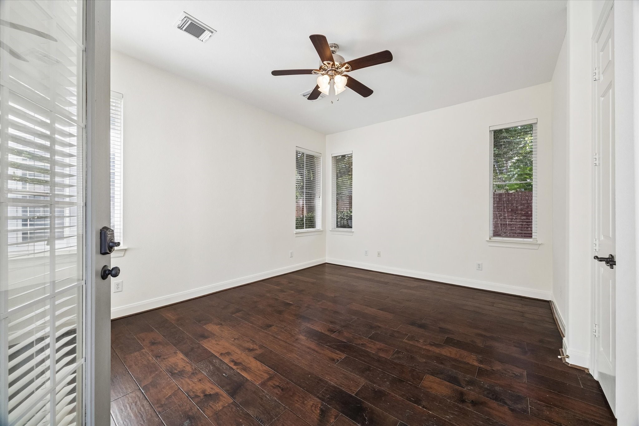  3202 Loblolly Pines Way - 物件實景