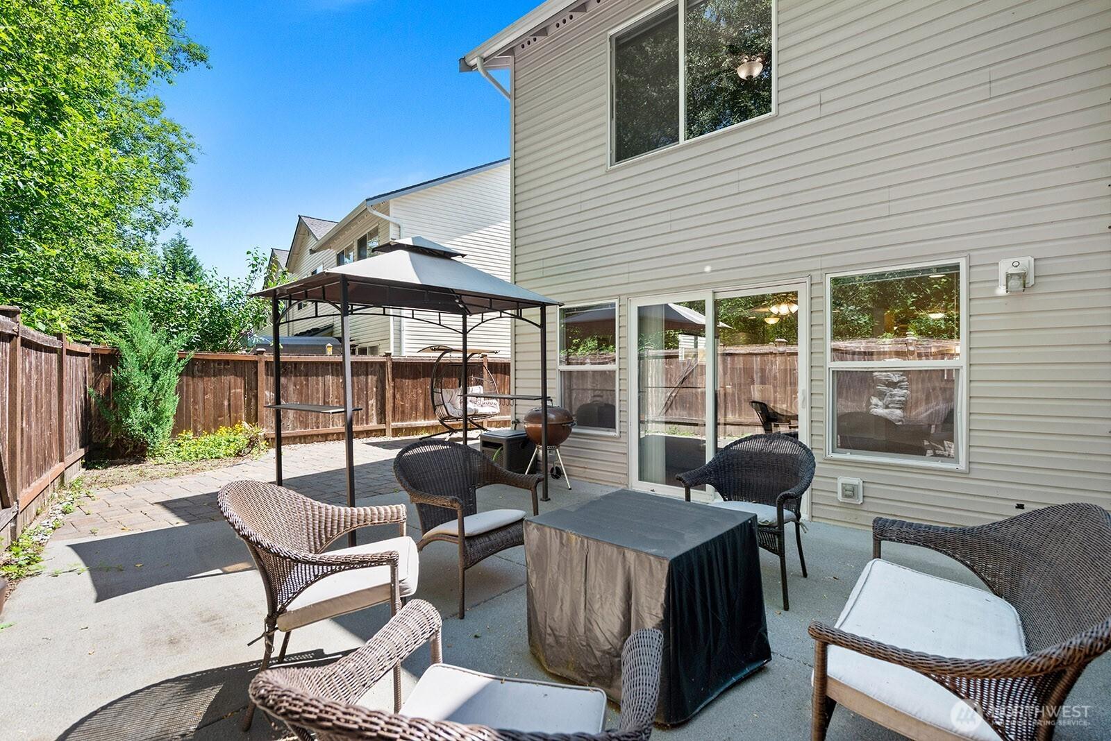 EVERETT, Washington, 98208, United States, 3 Bedrooms Bedrooms, ,3 BathroomsBathrooms,Residential,For Sale,1857205