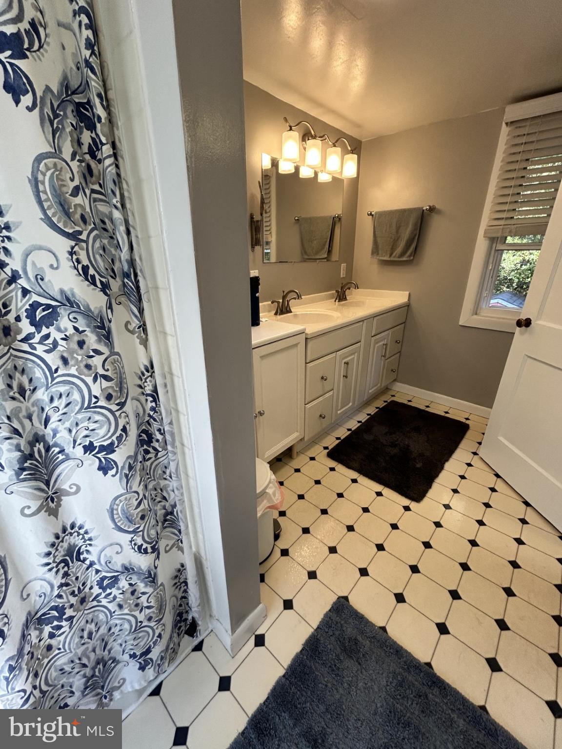 Beltsville, Maryland, 20705, United States, 3 Bedrooms Bedrooms, ,2 BathroomsBathrooms,Residential,For Sale,1987066