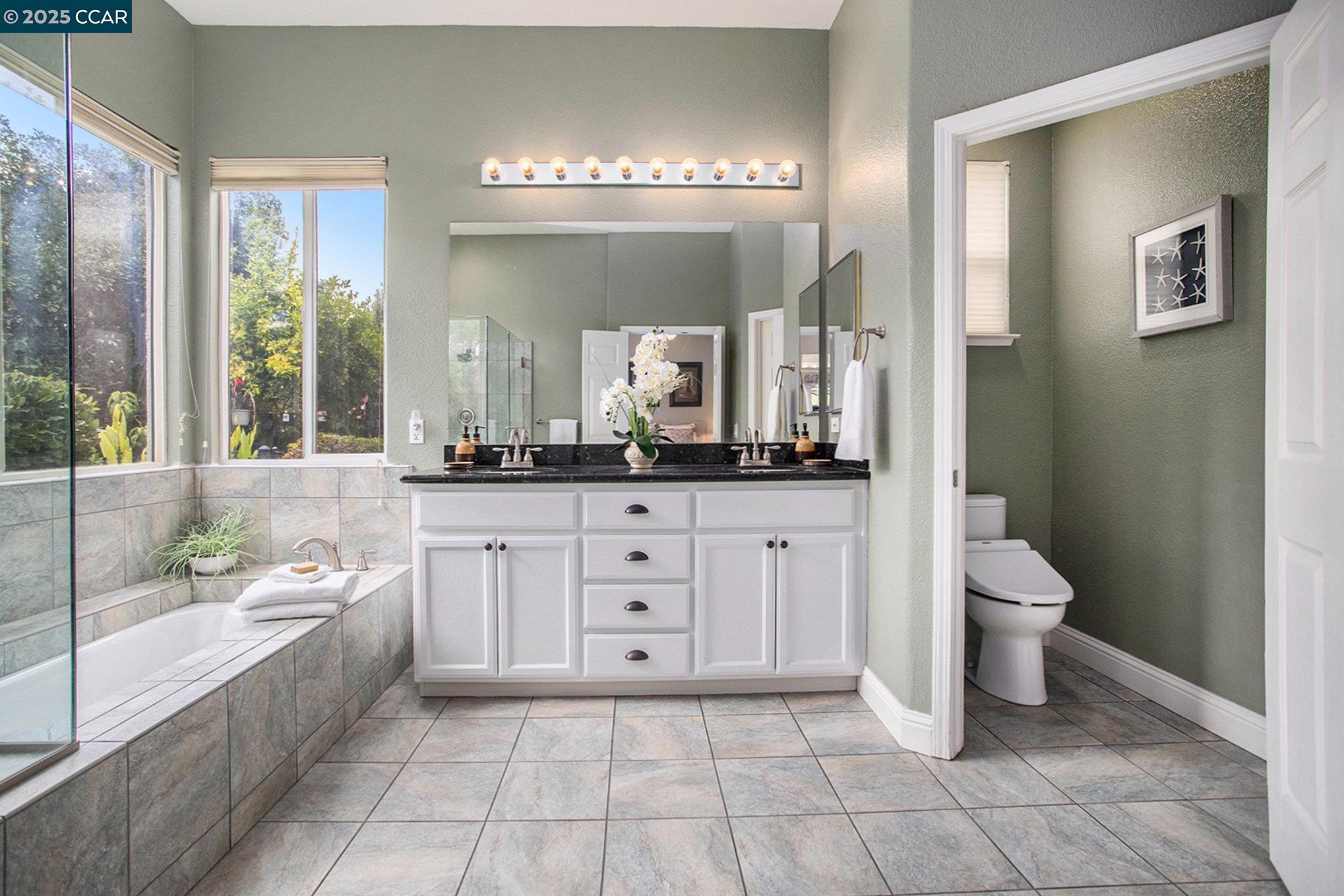 Brentwood, California, 94513, United States, 2 Bedrooms Bedrooms, ,2 BathroomsBathrooms,Residential,For Sale,1950849