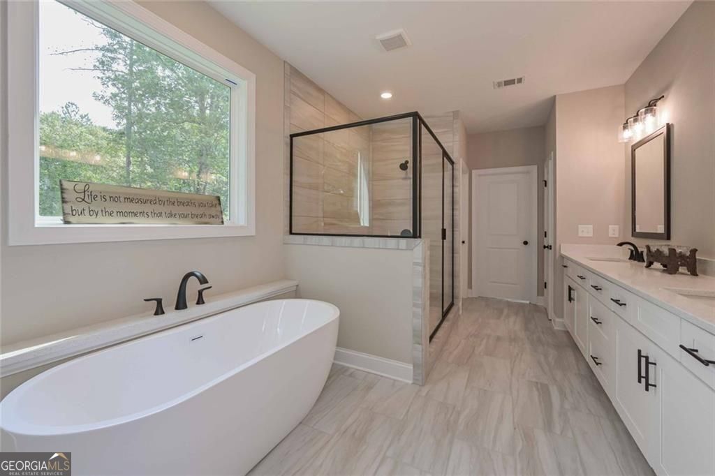 Douglasville, Georgia, 30135, United States, 5 Bedrooms Bedrooms, ,5 BathroomsBathrooms,Residential,For Sale,1876885