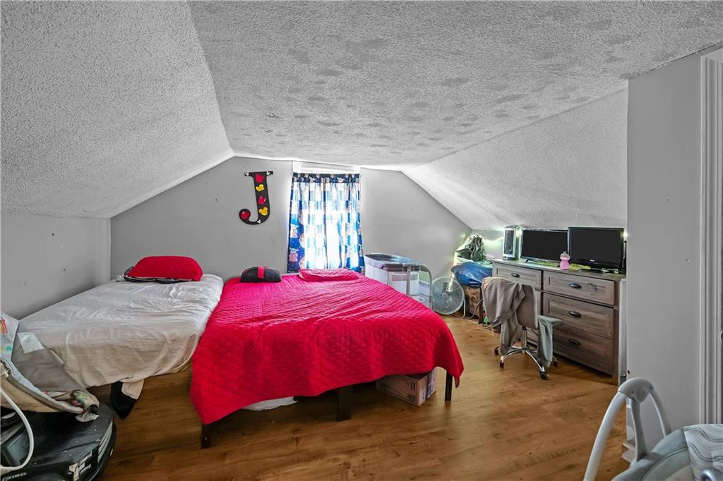 Woonsocket, Rhode Island, 02895, United States, 7 Bedrooms Bedrooms, ,3 BathroomsBathrooms,Residential,For Sale,1935382