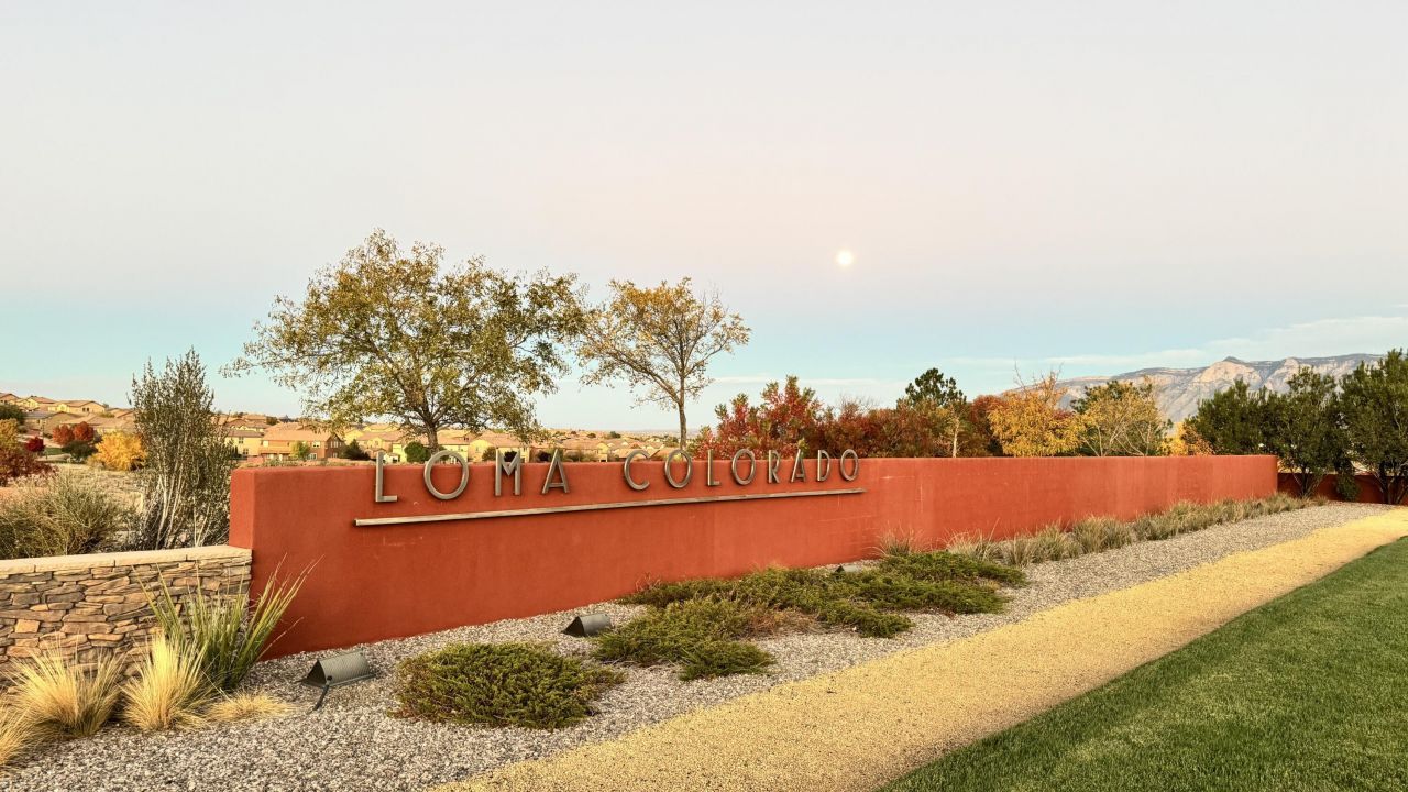 Rio Rancho, New Mexico, 87124, United States, 5 Bedrooms Bedrooms, ,3 BathroomsBathrooms,Residential,For Sale,1991836