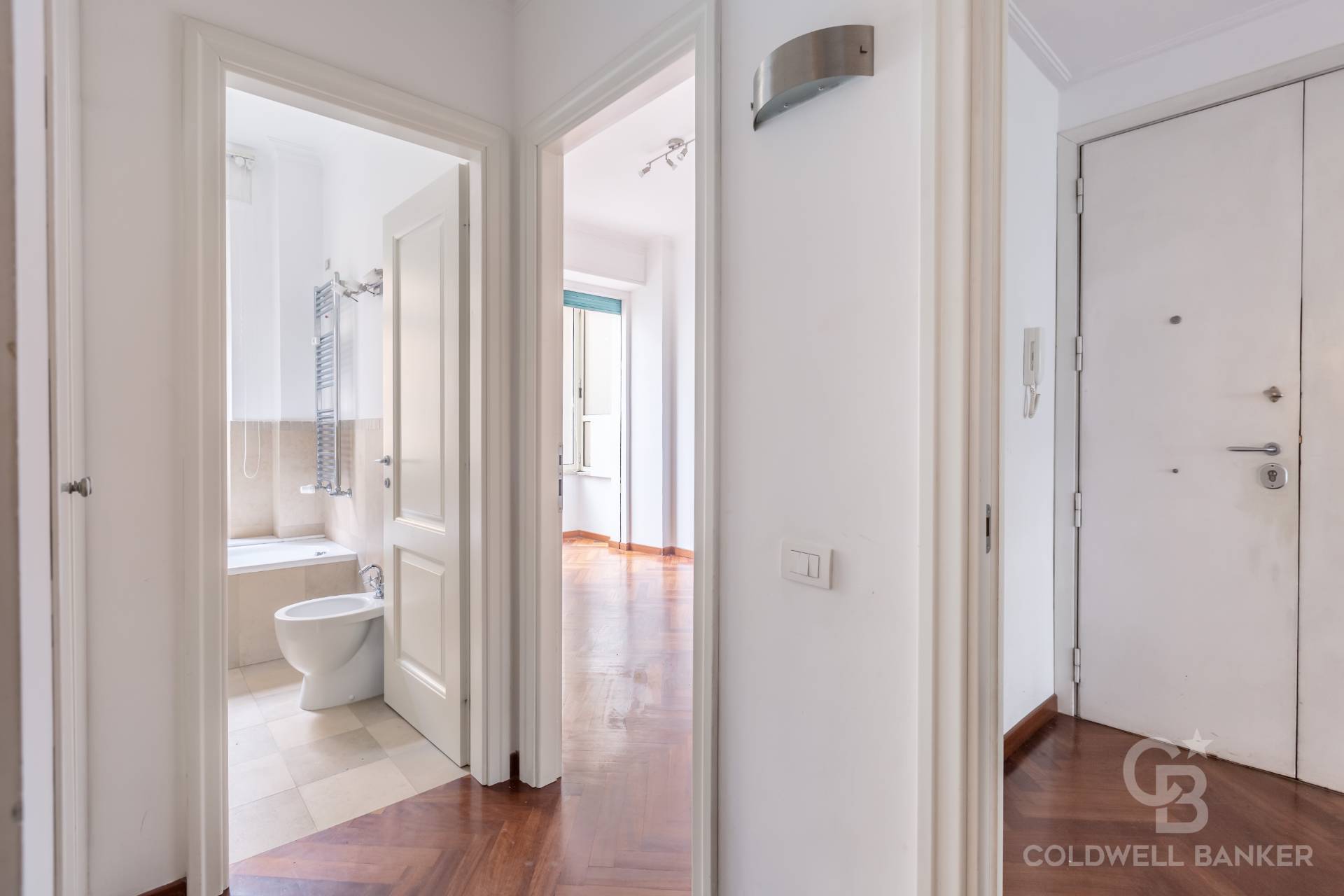 Roma, Roma, 00100, IT, 2 Bedrooms Bedrooms, ,2 BathroomsBathrooms,Residential,For Sale,1803956