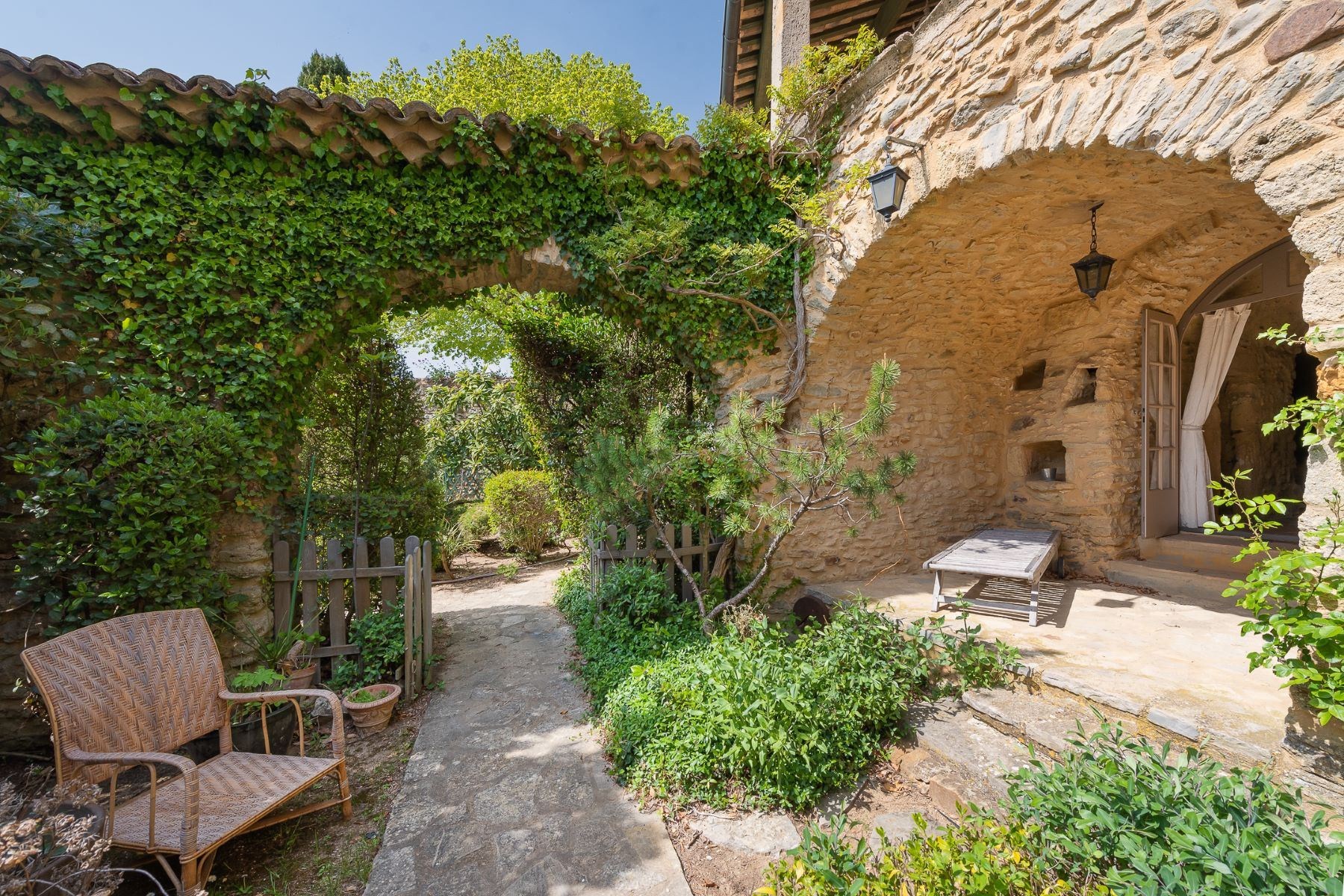  Uzès - Stunning Mas with Exceptional Views, Peaceful Setting - 物件實景