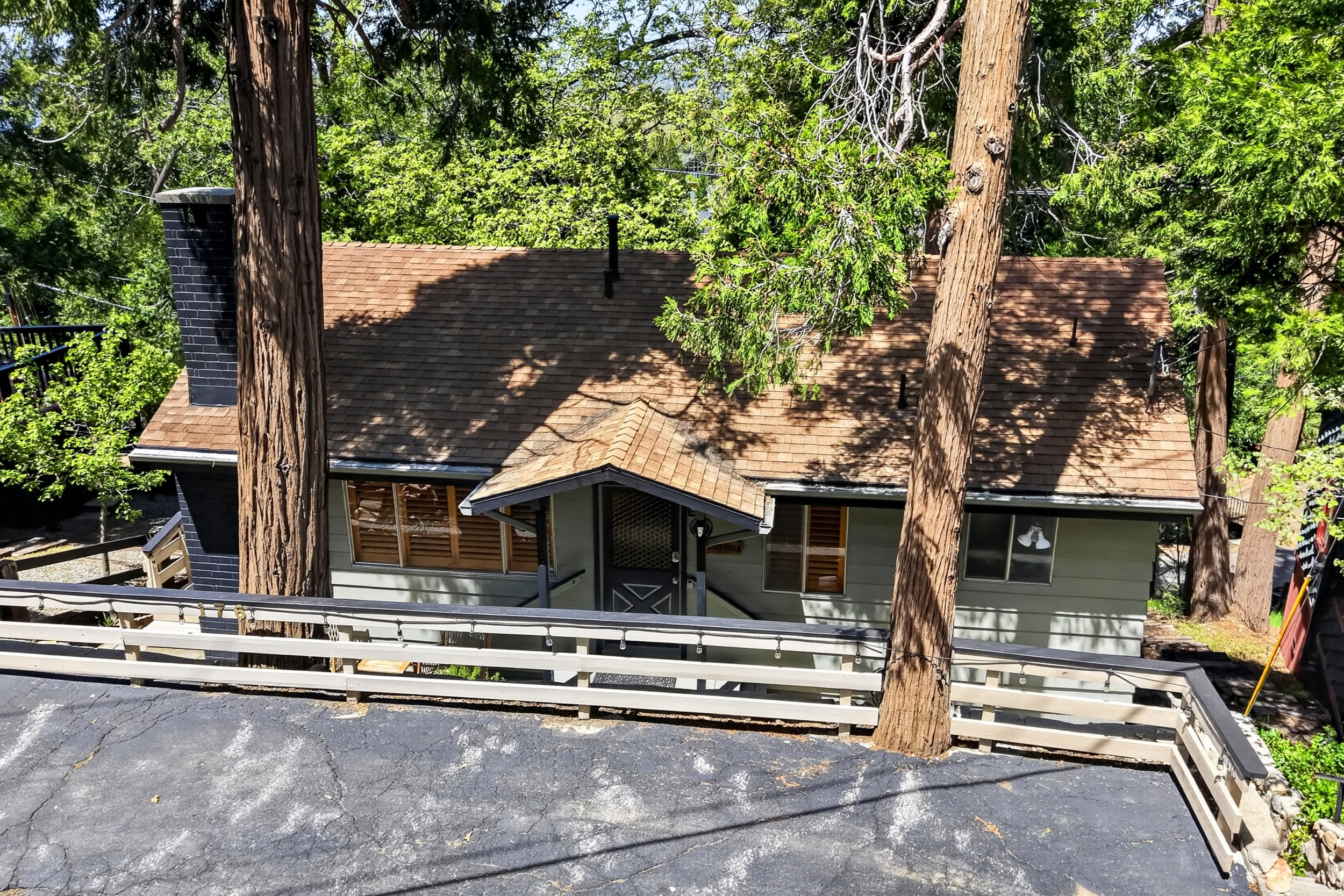  176 Fir Terrace, Cedar Glen, CA 92321 - 物件實景