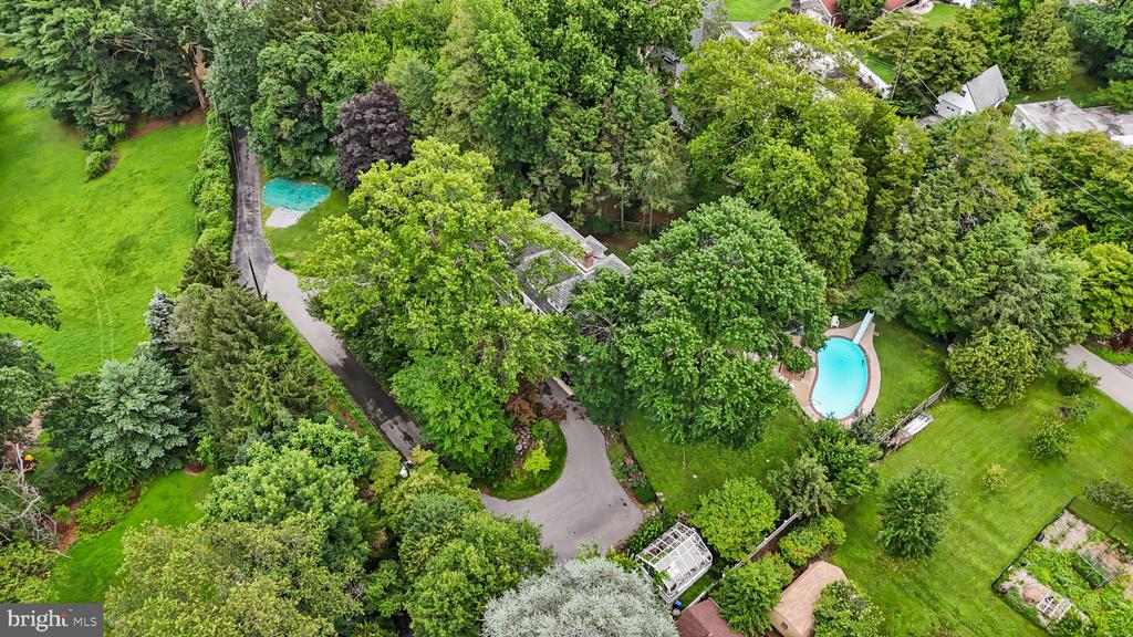 Lansdowne, Pennsylvania, 19050, United States, 5 Bedrooms Bedrooms, ,3 BathroomsBathrooms,Residential,For Sale,1926052