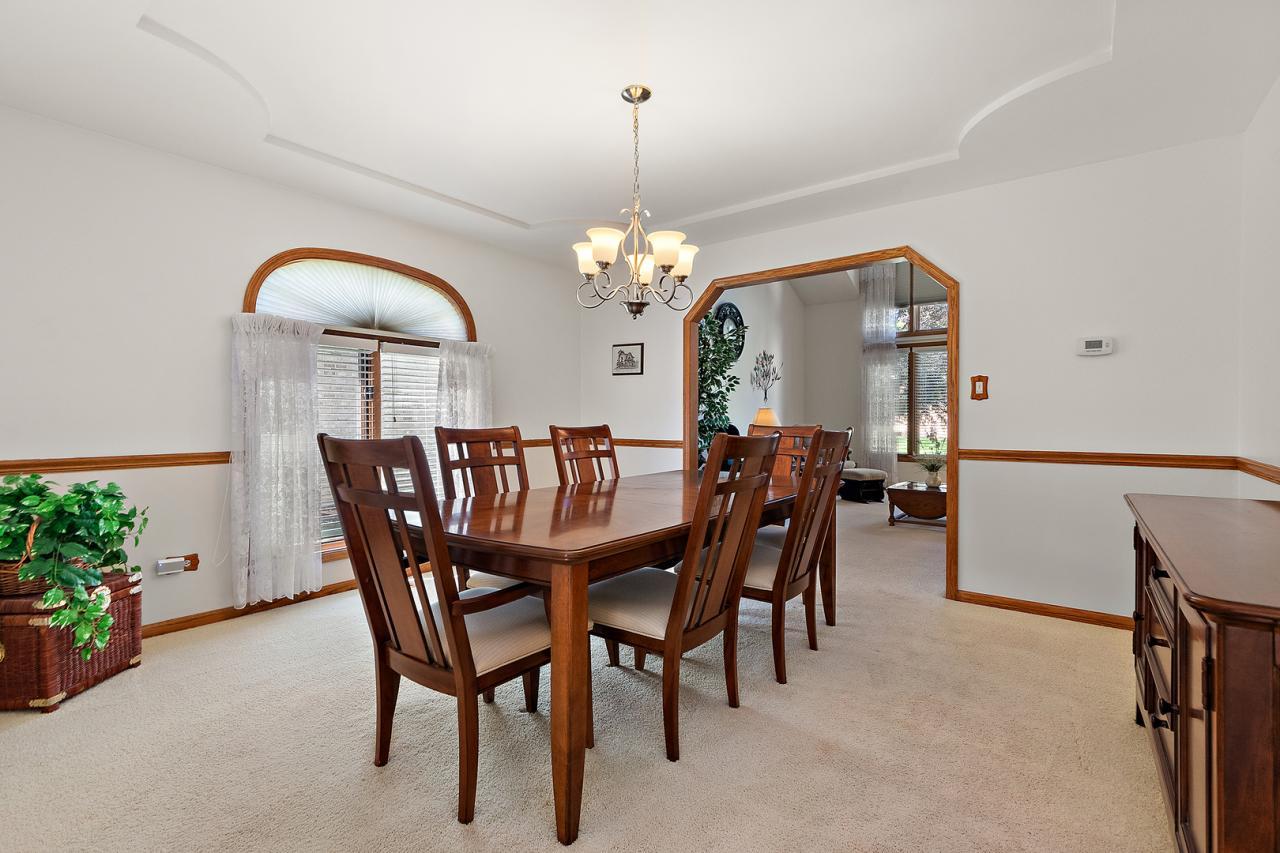 17815 Iroquois, Tinley Park, Illinois, 60477, United States, 5 Bedrooms Bedrooms, ,4 BathroomsBathrooms,Residential,For Sale,17815 Iroquois,1635581