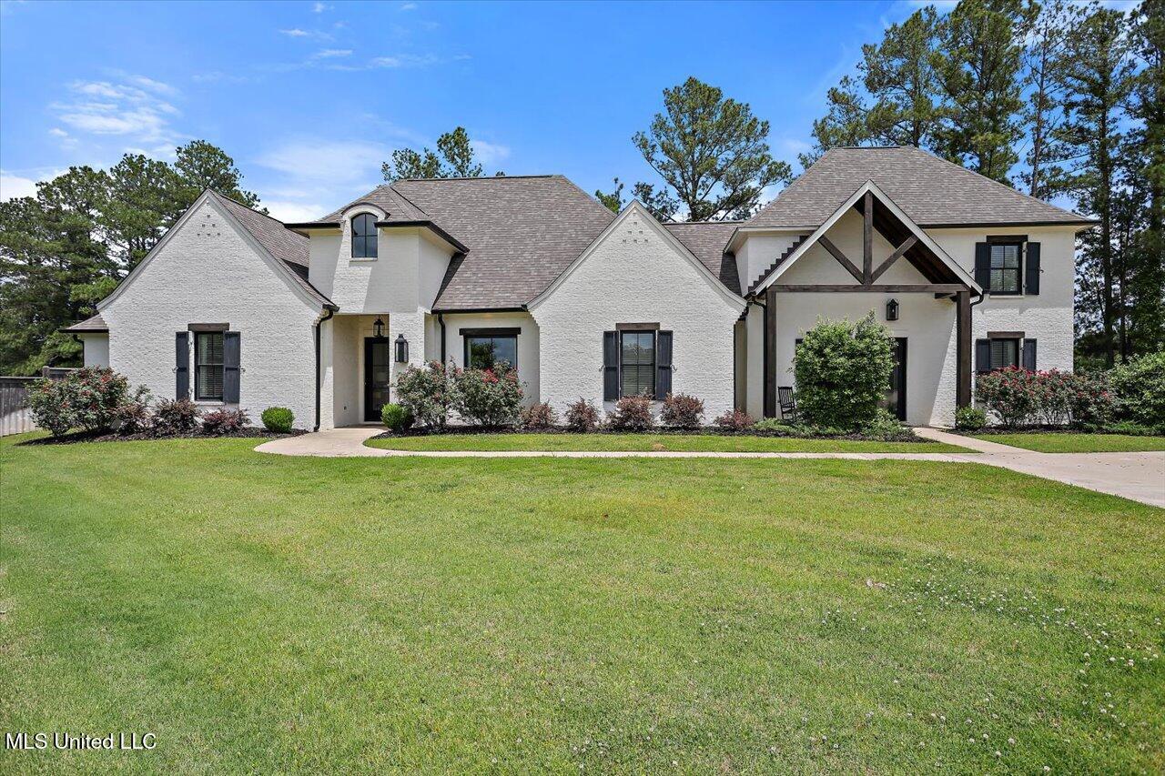 Madison, Mississippi, 39110, United States, 6 Bedrooms Bedrooms, ,5 BathroomsBathrooms,Residential,For Sale,1826537