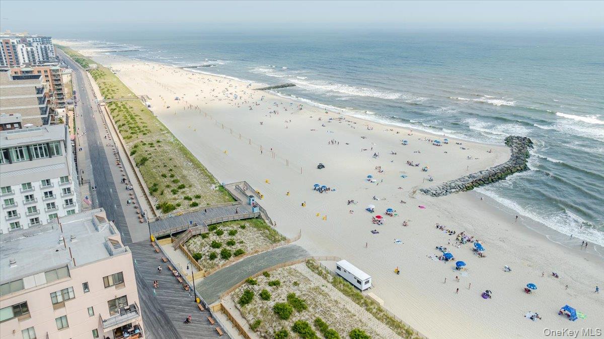 Long Beach, New York, 11561, United States, 3 Bedrooms Bedrooms, ,2 BathroomsBathrooms,Residential,For Sale,1991269