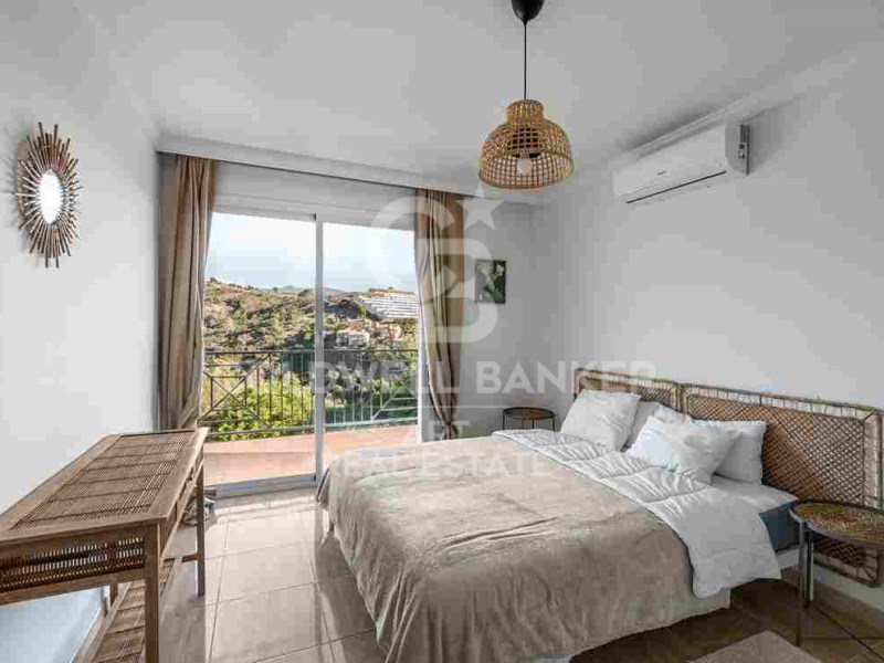 Estepona, Andalusia, ES, 3 Bedrooms Bedrooms, ,3 BathroomsBathrooms,Residential,For Sale,1784966