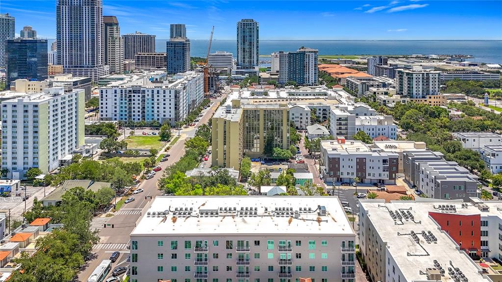 St Petersburg, Florida, 33701, United States, 2 Bedrooms Bedrooms, ,2 BathroomsBathrooms,Residential,For Sale,1889931