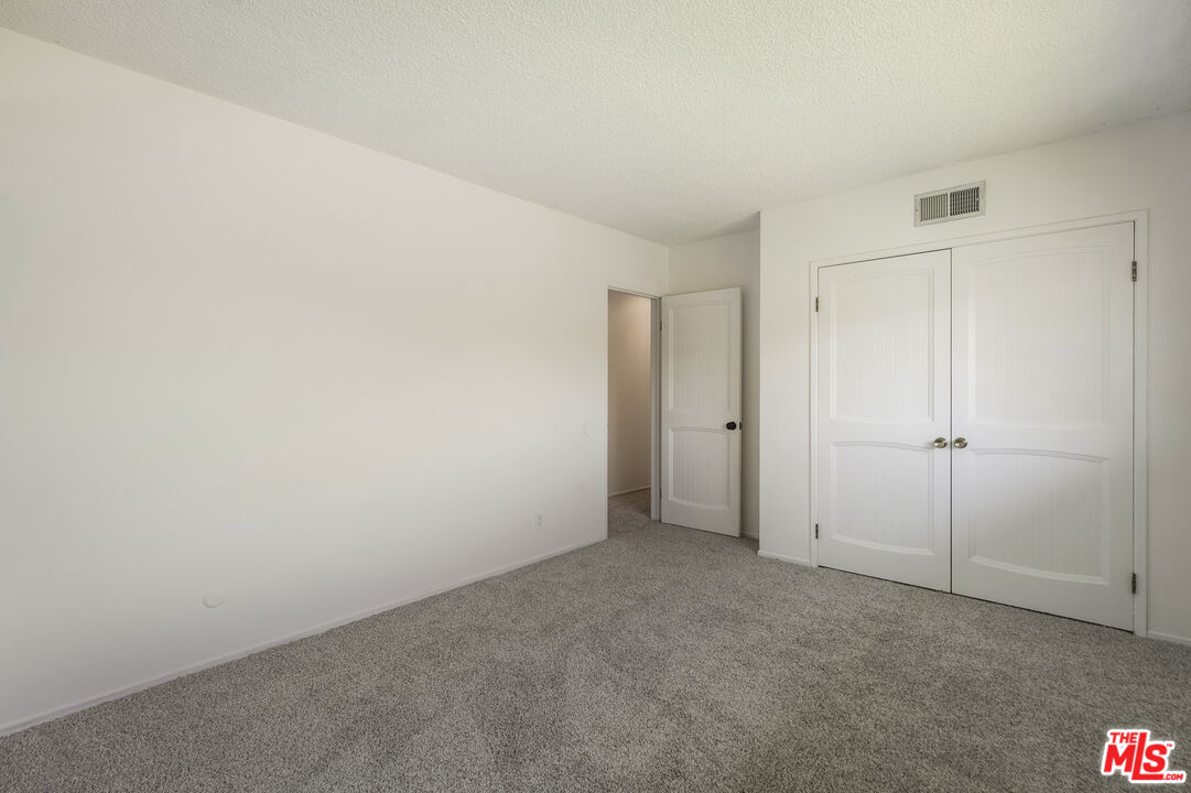 Los Angeles, California, 90027, United States, 4 Bedrooms Bedrooms, ,4 BathroomsBathrooms,Residential,For Sale,1918176