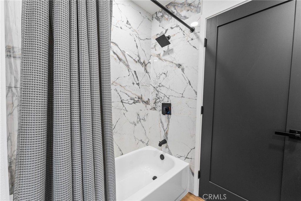 Woodland Hills, California, 91364, United States, 3 Bedrooms Bedrooms, ,2 BathroomsBathrooms,Residential,For Sale,1902441