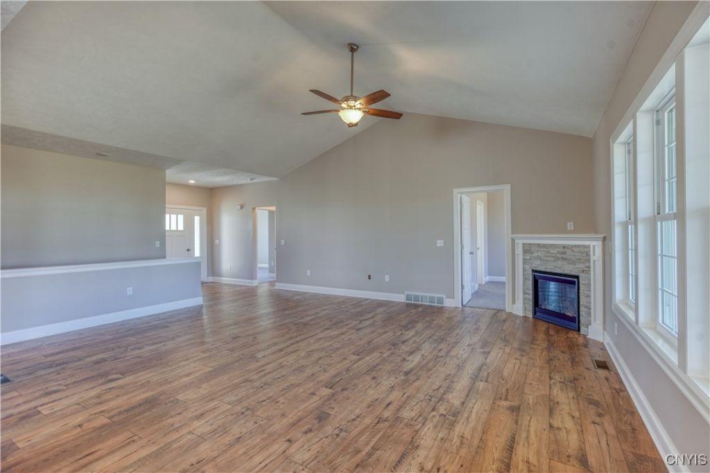Baldwinsville, New York, 13027, United States, 2 Bedrooms Bedrooms, ,2 BathroomsBathrooms,Residential,For Sale,1868544