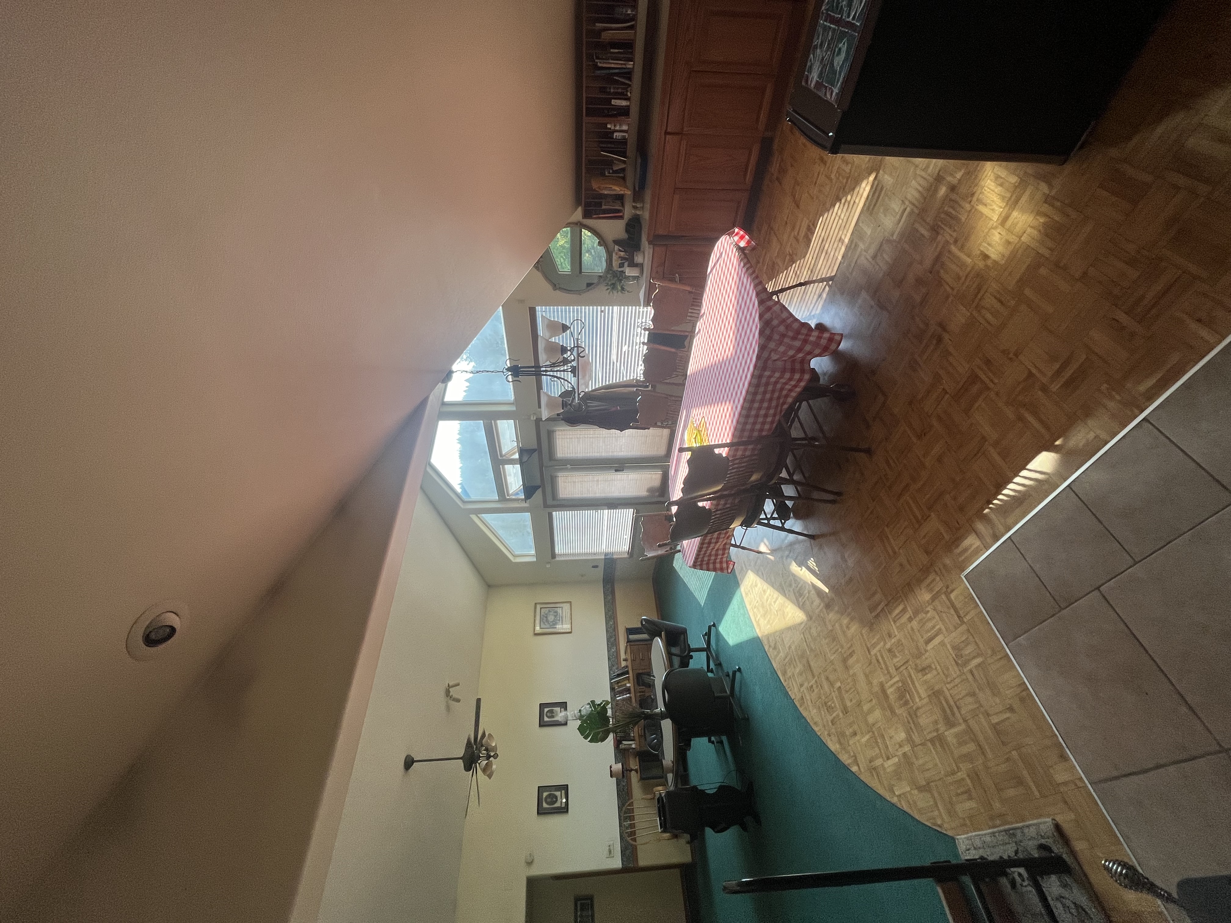 Sandpoint, Idaho, 83864, United States, 5 Bedrooms Bedrooms, ,3 BathroomsBathrooms,Residential,For Sale,1792102