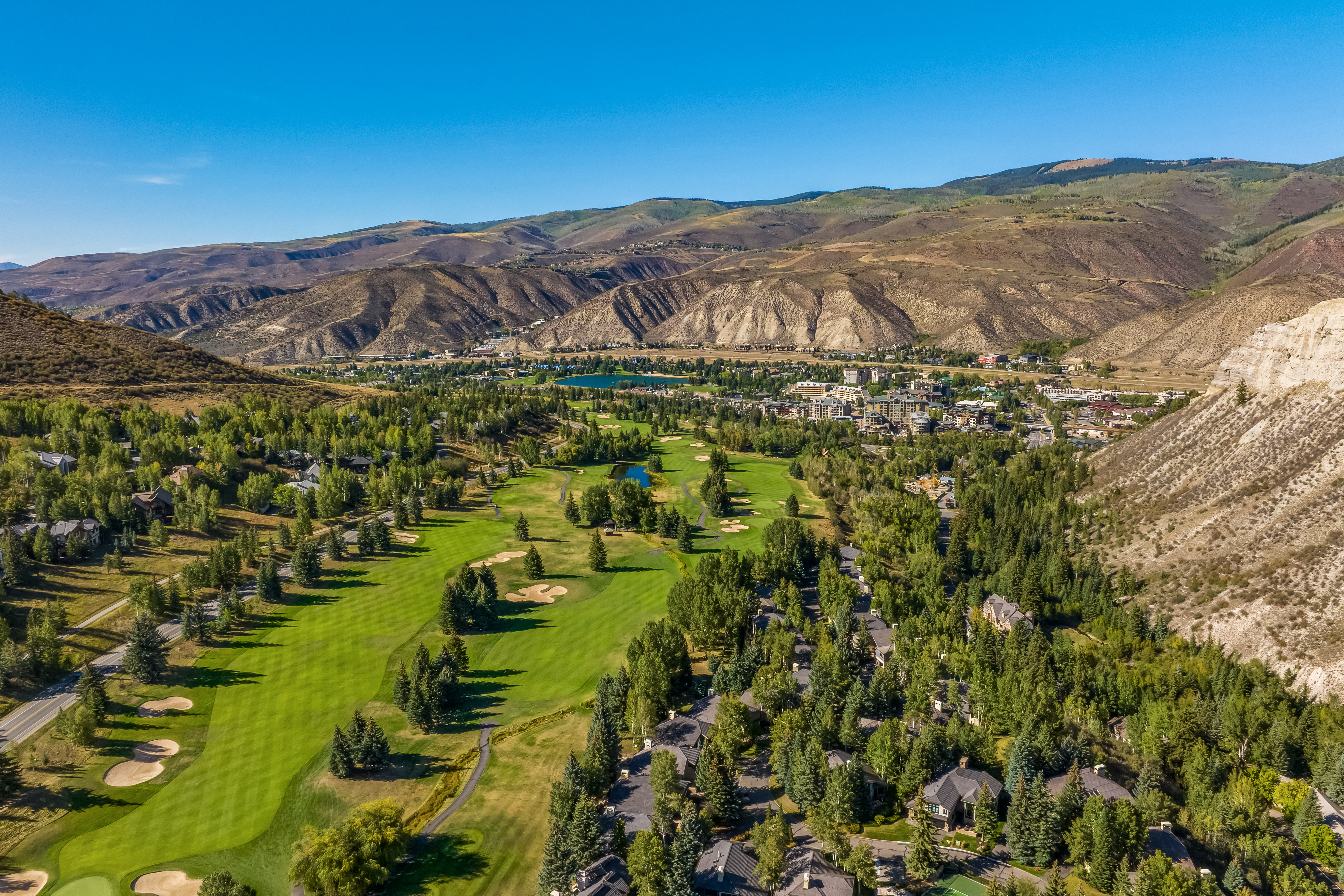  Exceptional Blend of Mountain Elegance, Comfort, and Year-round Recreation - 物件實景