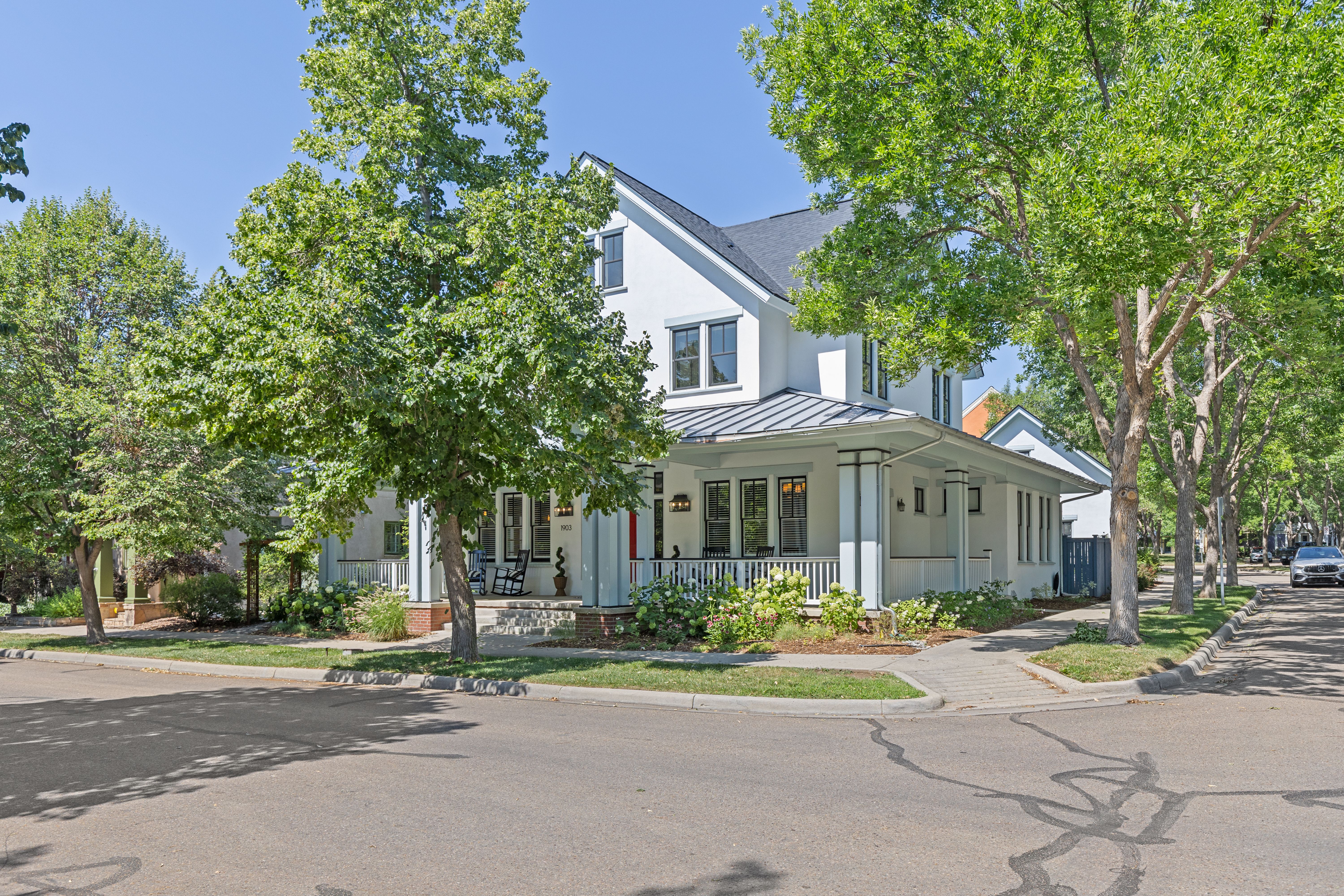  A Truly One-of-a-Kind Home in the Sought-After Prospect Neighborhood of Longmont - 物件實景