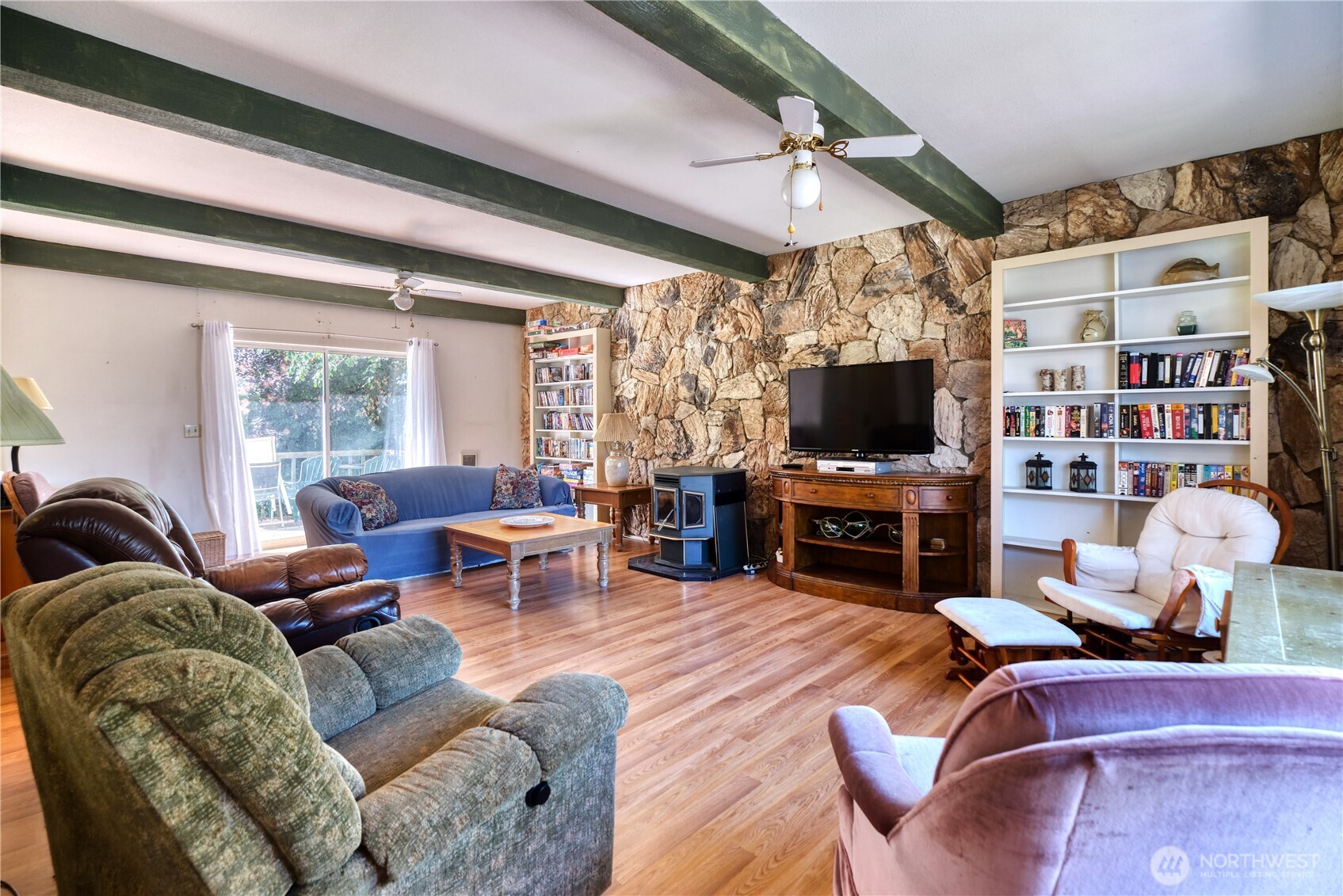 Point Roberts, Washington, 98281, United States, 3 Bedrooms Bedrooms, ,2 BathroomsBathrooms,Residential,For Sale,1913375