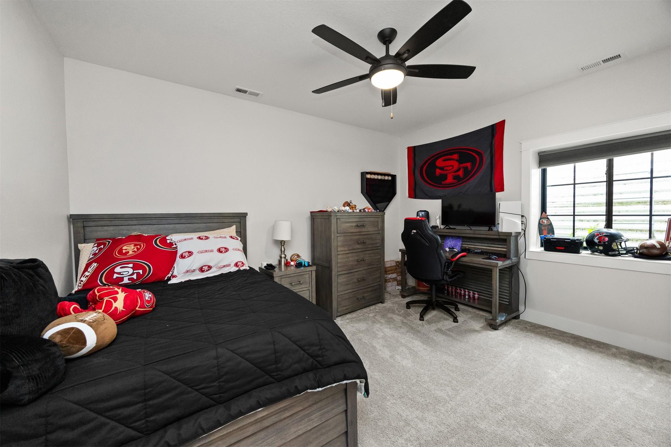 Madrid, Iowa, 50156, United States, 6 Bedrooms Bedrooms, ,5 BathroomsBathrooms,Residential,For Sale,1982184