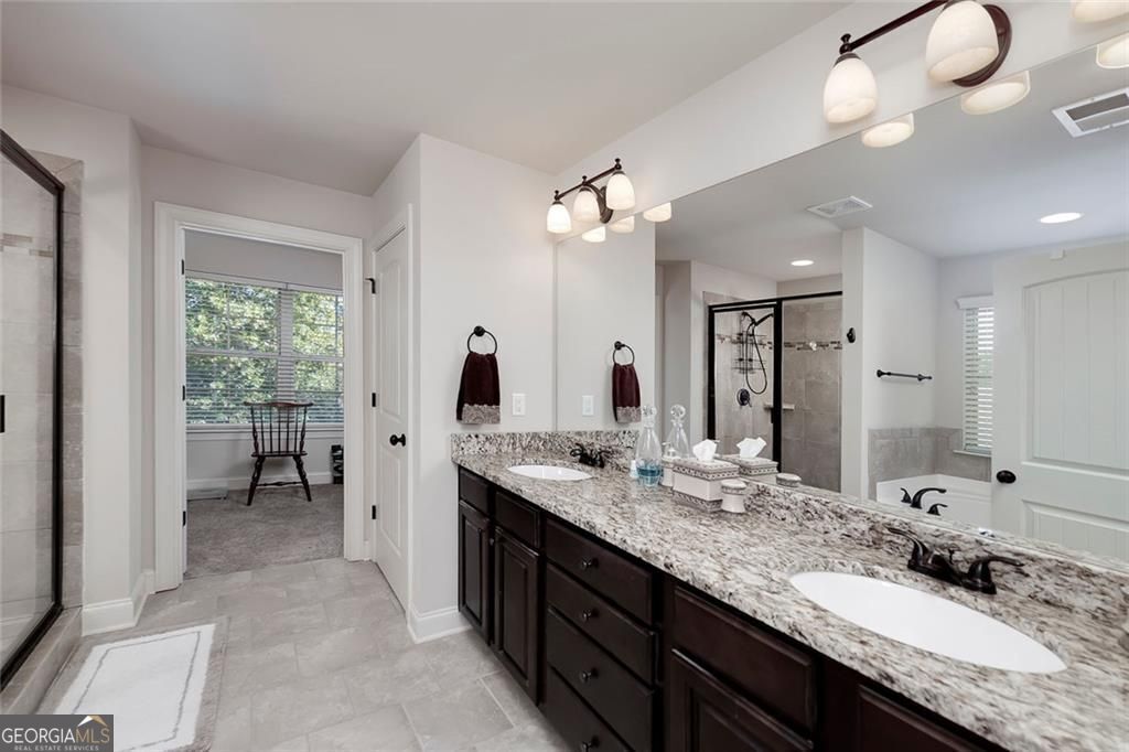 Locust Grove, Georgia, 30248, United States, 5 Bedrooms Bedrooms, ,5 BathroomsBathrooms,Residential,For Sale,1967272