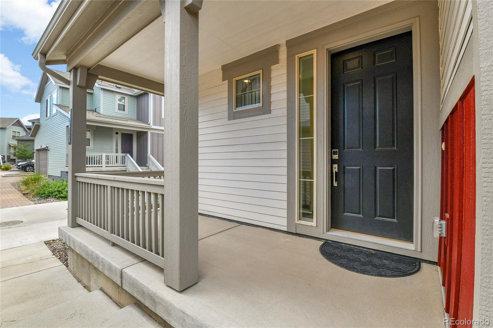 Littleton, Colorado, 80125, United States, 3 Bedrooms Bedrooms, ,3 BathroomsBathrooms,Residential,For Sale,1891675