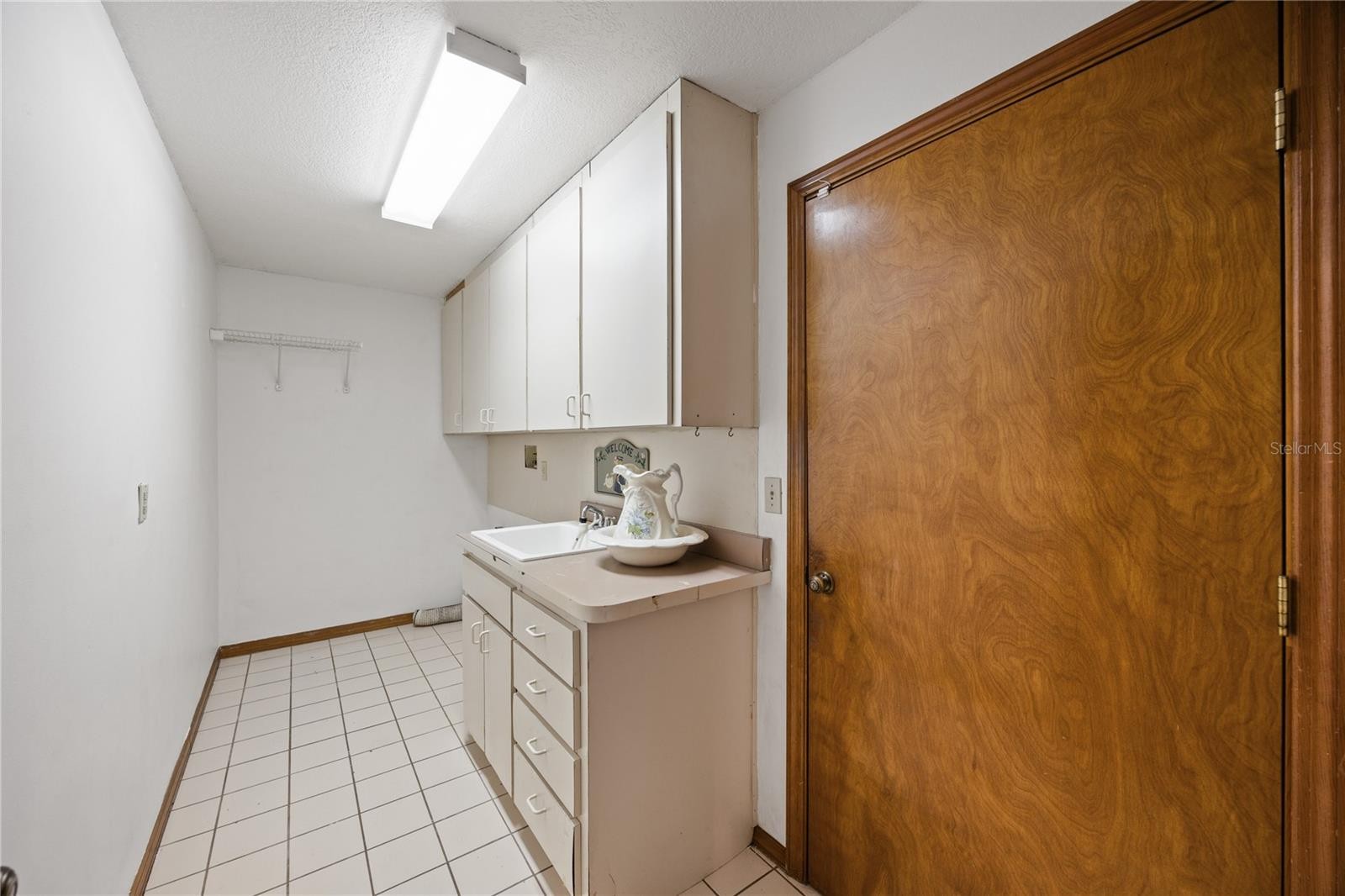 SANFORD, Florida, 32771, United States, 3 Bedrooms Bedrooms, ,2 BathroomsBathrooms,Residential,For Sale,1924466
