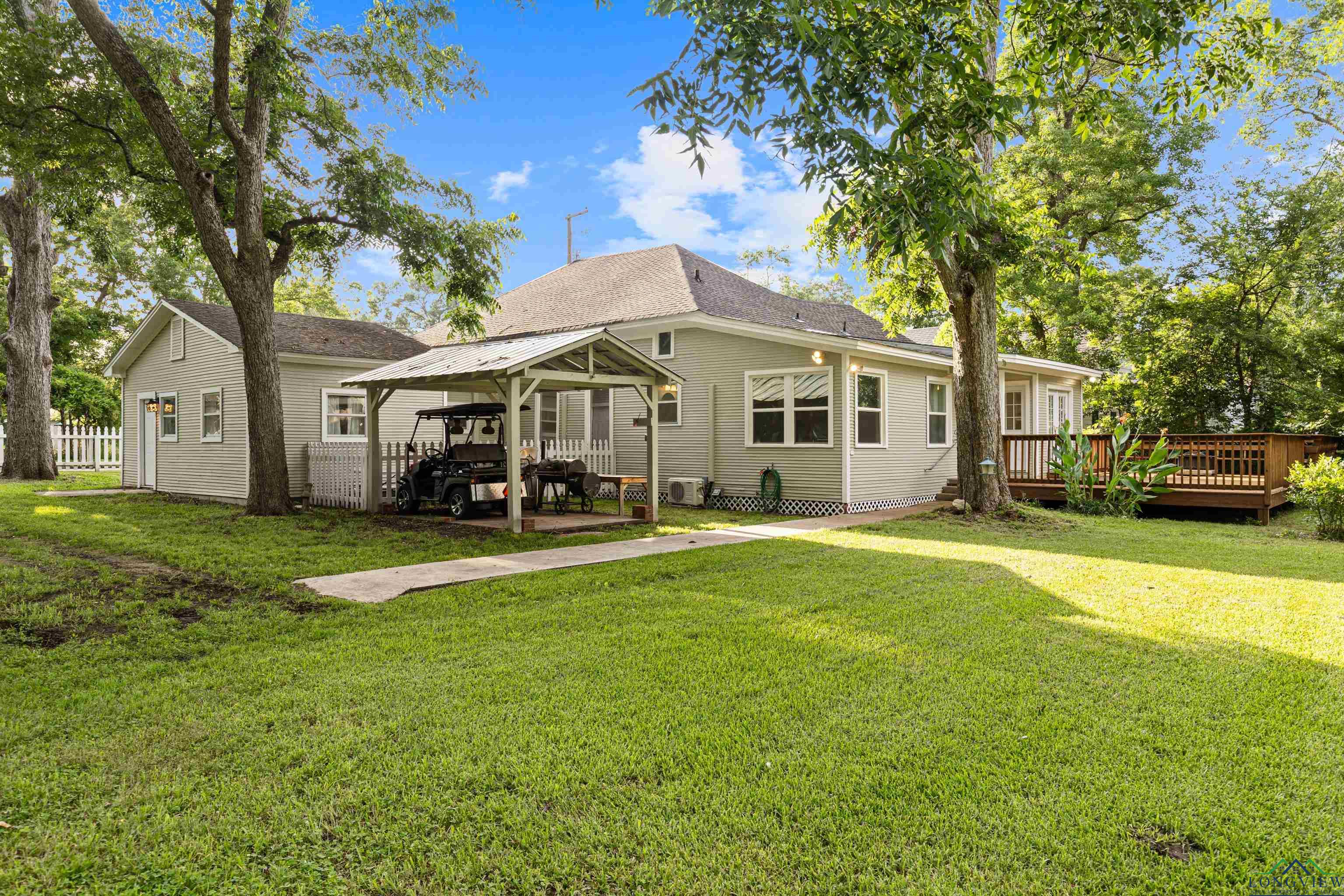 Jefferson, Texas, 75657, United States, 4 Bedrooms Bedrooms, ,5 BathroomsBathrooms,Residential,For Sale,1868474