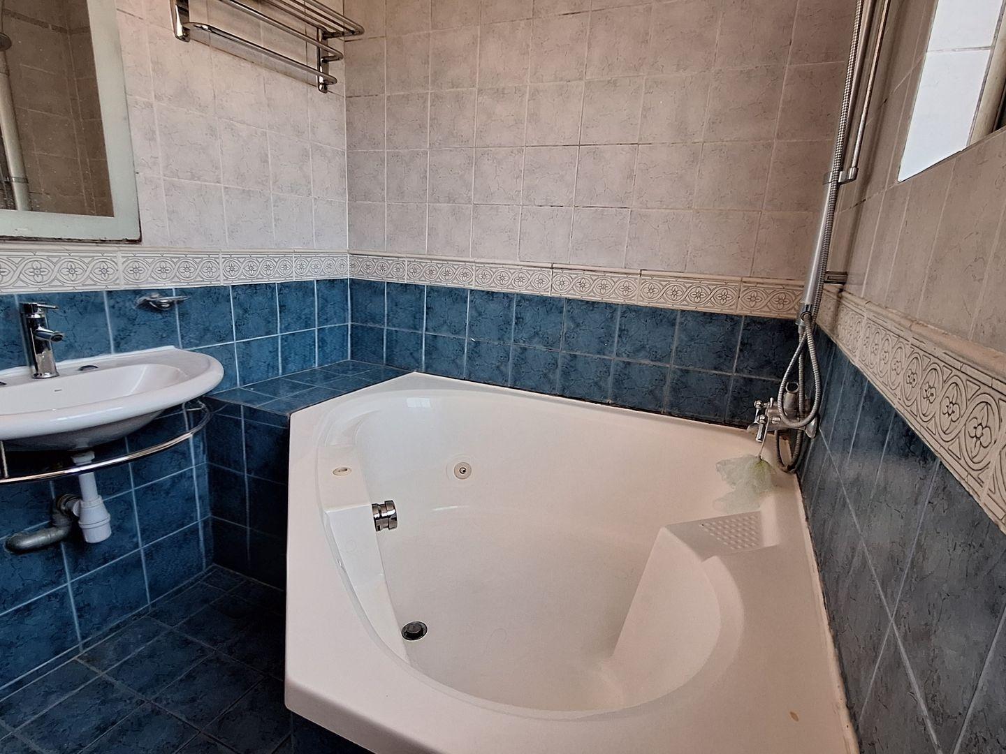 Providencia, Chile, 4 Bedrooms Bedrooms, ,3 BathroomsBathrooms,Residential,For Sale,1955775