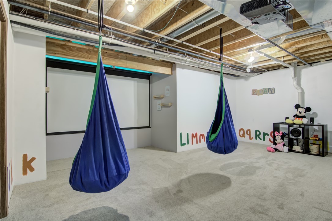 Eau Claire, Wisconsin, 54703, United States, 4 Bedrooms Bedrooms, ,3 BathroomsBathrooms,Residential,For Sale,1992439