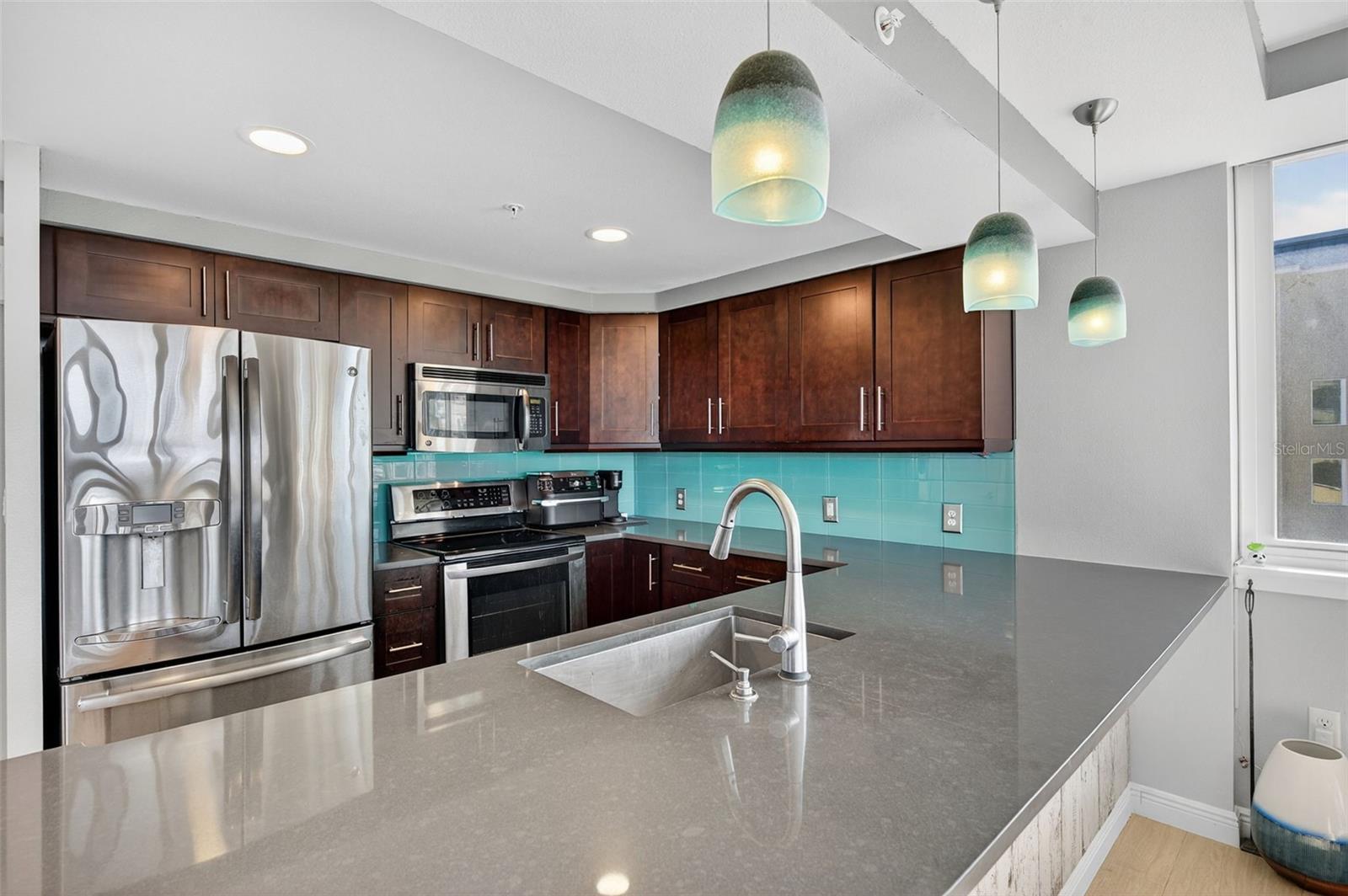 CLEARWATER BEACH, Florida, 33767, United States, 2 Bedrooms Bedrooms, ,2 BathroomsBathrooms,Residential,For Sale,1998949