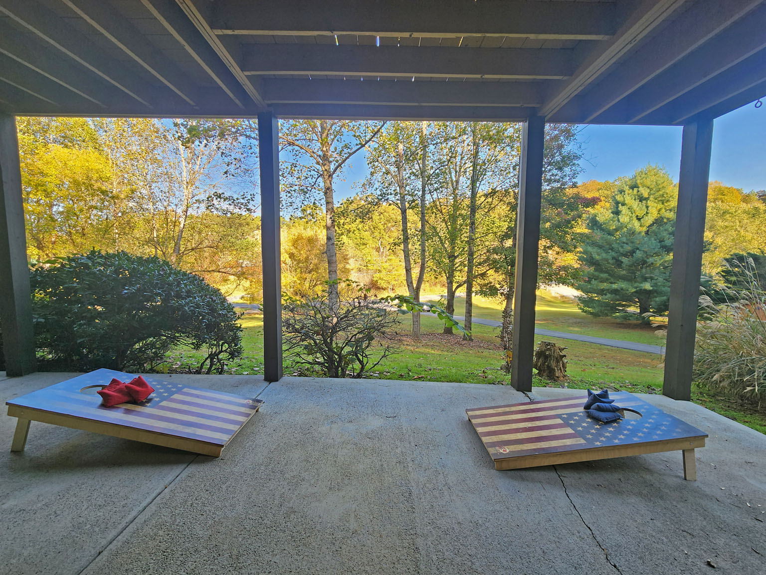 Sevierville, Tennessee, 37862, United States, 4 Bedrooms Bedrooms, ,5 BathroomsBathrooms,Residential,For Sale,1915370