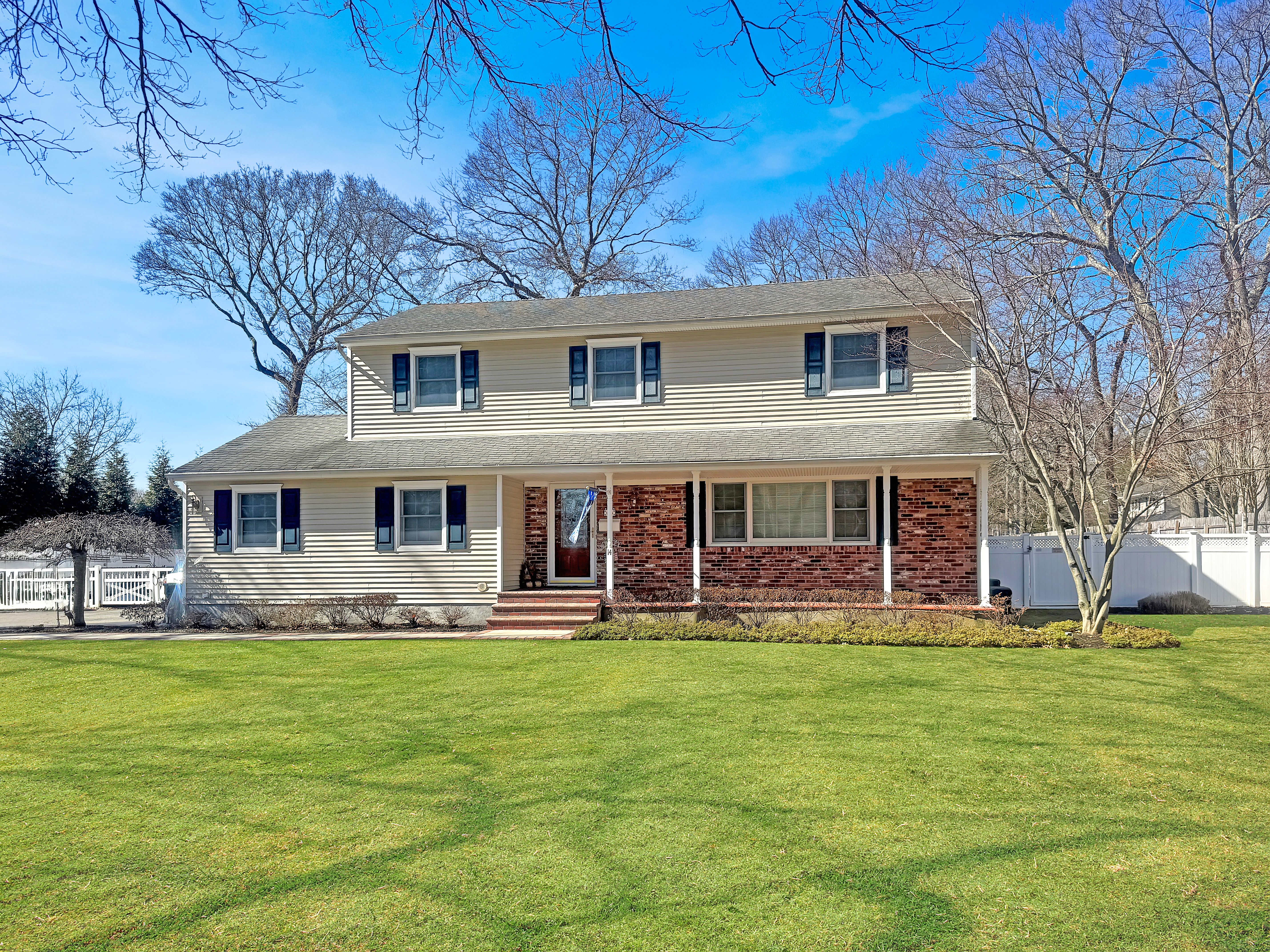  14 Hillside Avenue, Saint James, NY, 11780 - 物件實景