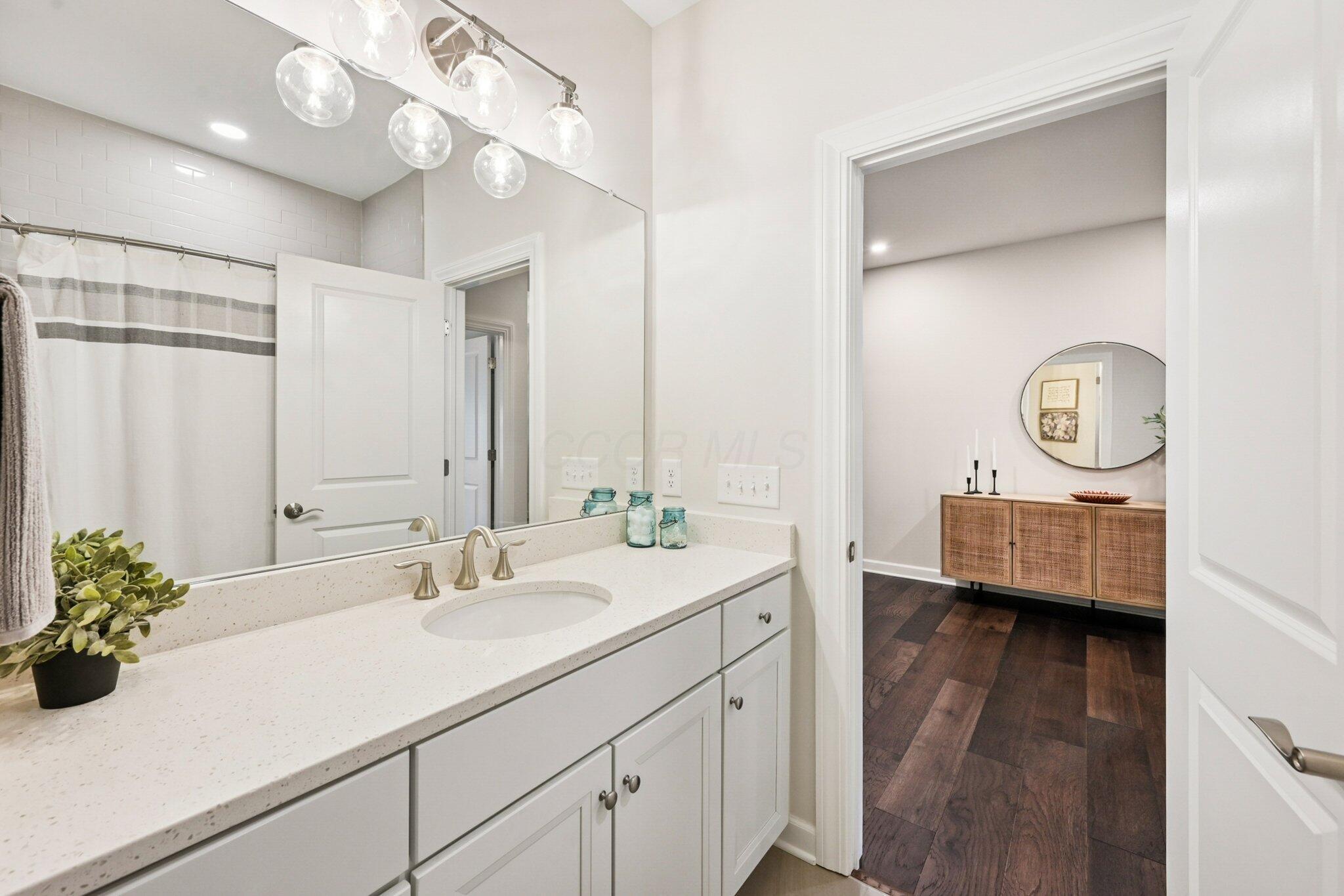 Powell, Ohio, 43065, United States, 4 Bedrooms Bedrooms, ,4 BathroomsBathrooms,Residential,For Sale,1966964