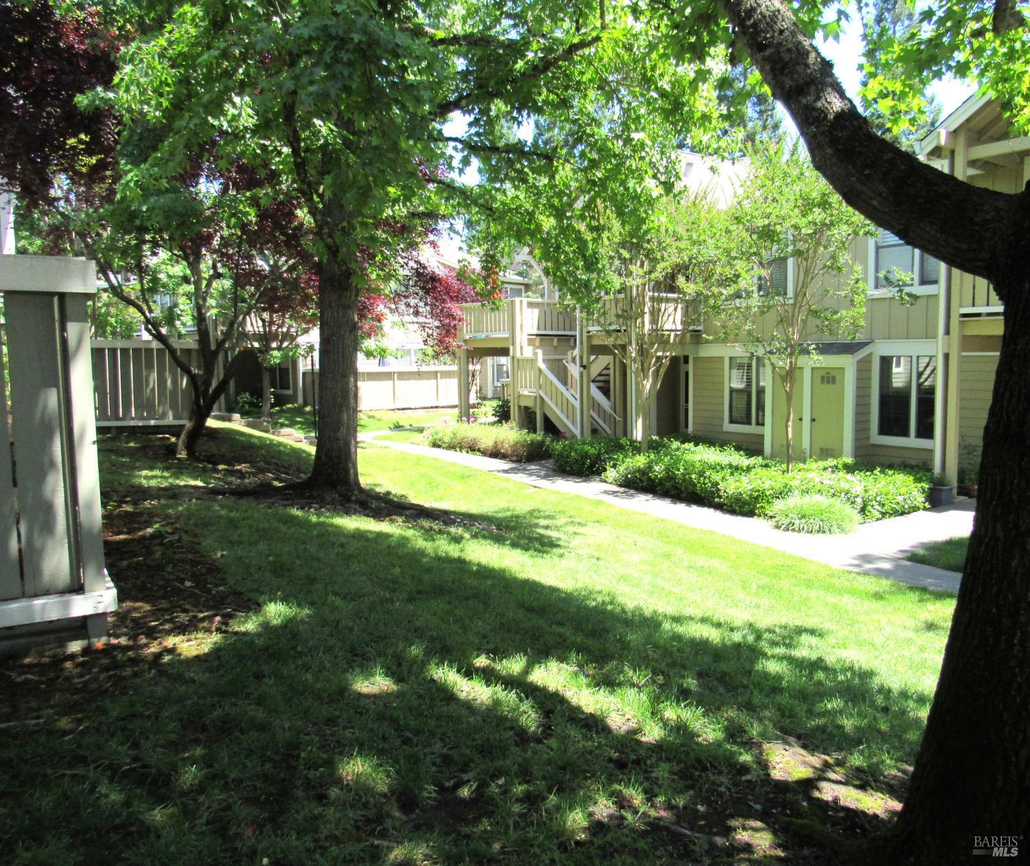 Sonoma, California, 95476, United States, 2 Bedrooms Bedrooms, ,2 BathroomsBathrooms,Residential,For Sale,1979708