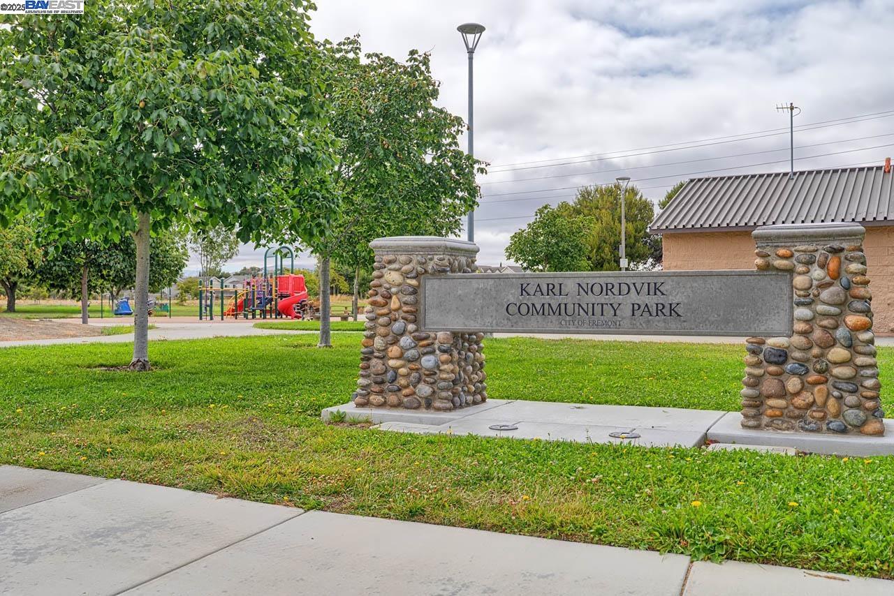 Fremont, California, 94555, United States, 3 Bedrooms Bedrooms, ,3 BathroomsBathrooms,Residential,For Sale,1940973