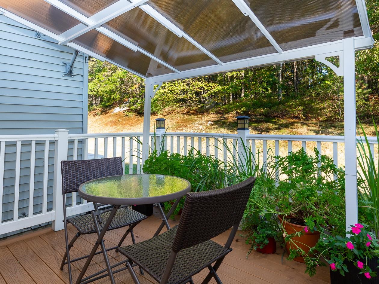 Atkinson, New Hampshire, 03811, United States, 2 Bedrooms Bedrooms, ,2 BathroomsBathrooms,Residential,For Sale,1979730