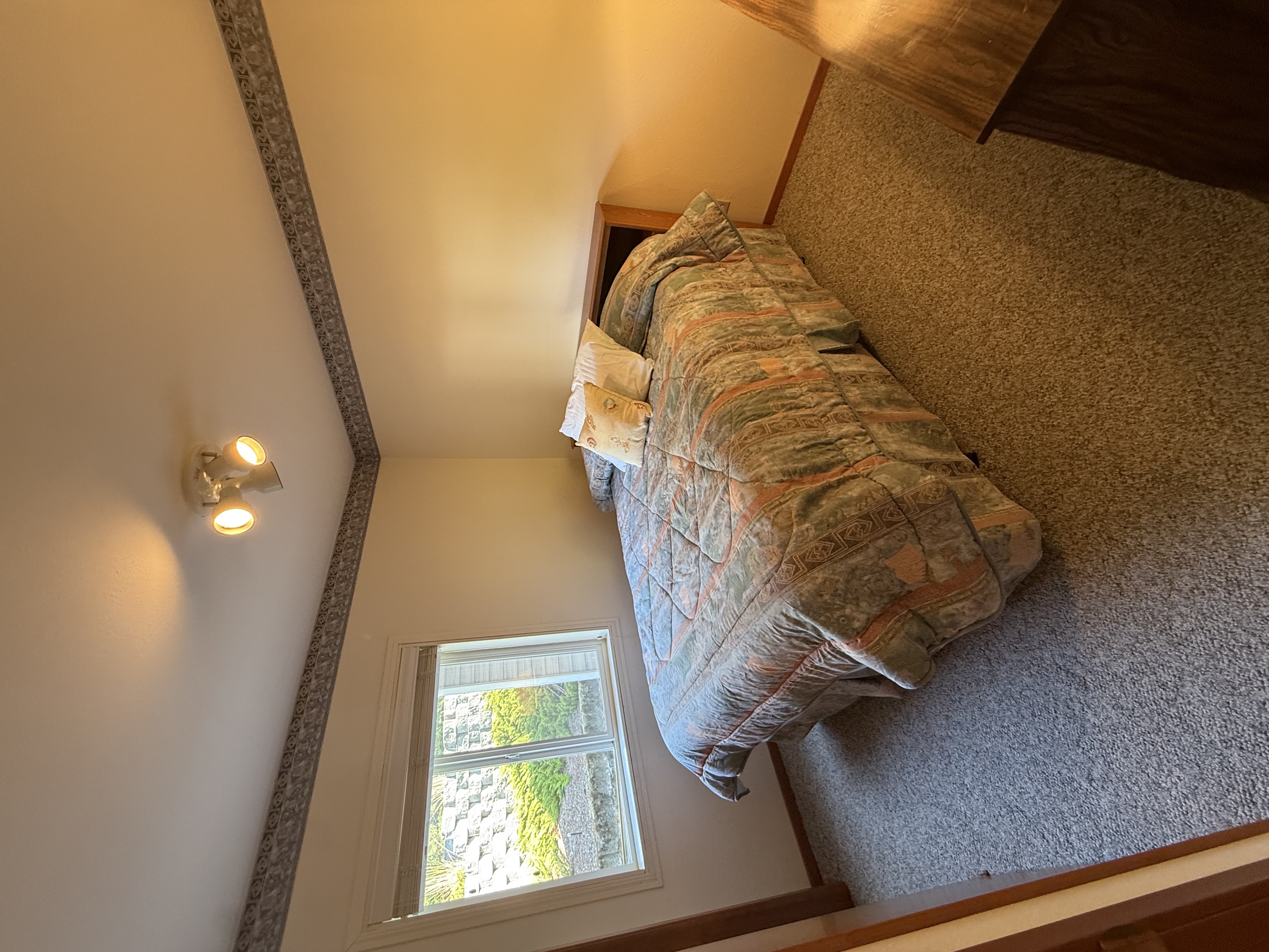 Sagle, Idaho, 83860, United States, 5 Bedrooms Bedrooms, ,4 BathroomsBathrooms,Residential,For Sale,1982064