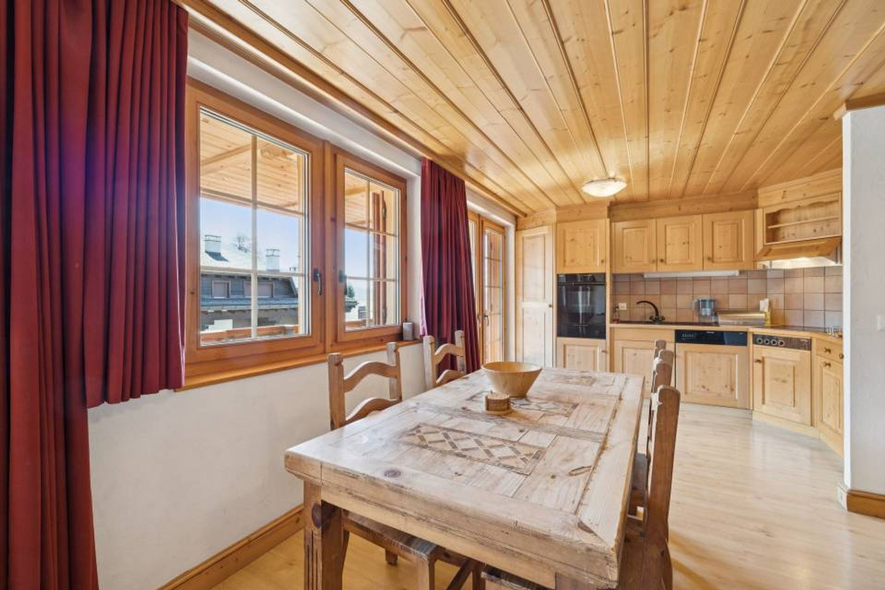  Villars, prime location 3.5p with cachet, large balcony, lovely view and parking - 物件實景