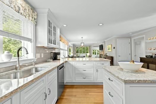 Duxbury, Massachusetts, 02232, United States, 2 Bedrooms Bedrooms, ,3 BathroomsBathrooms,Residential,For Sale,1839812