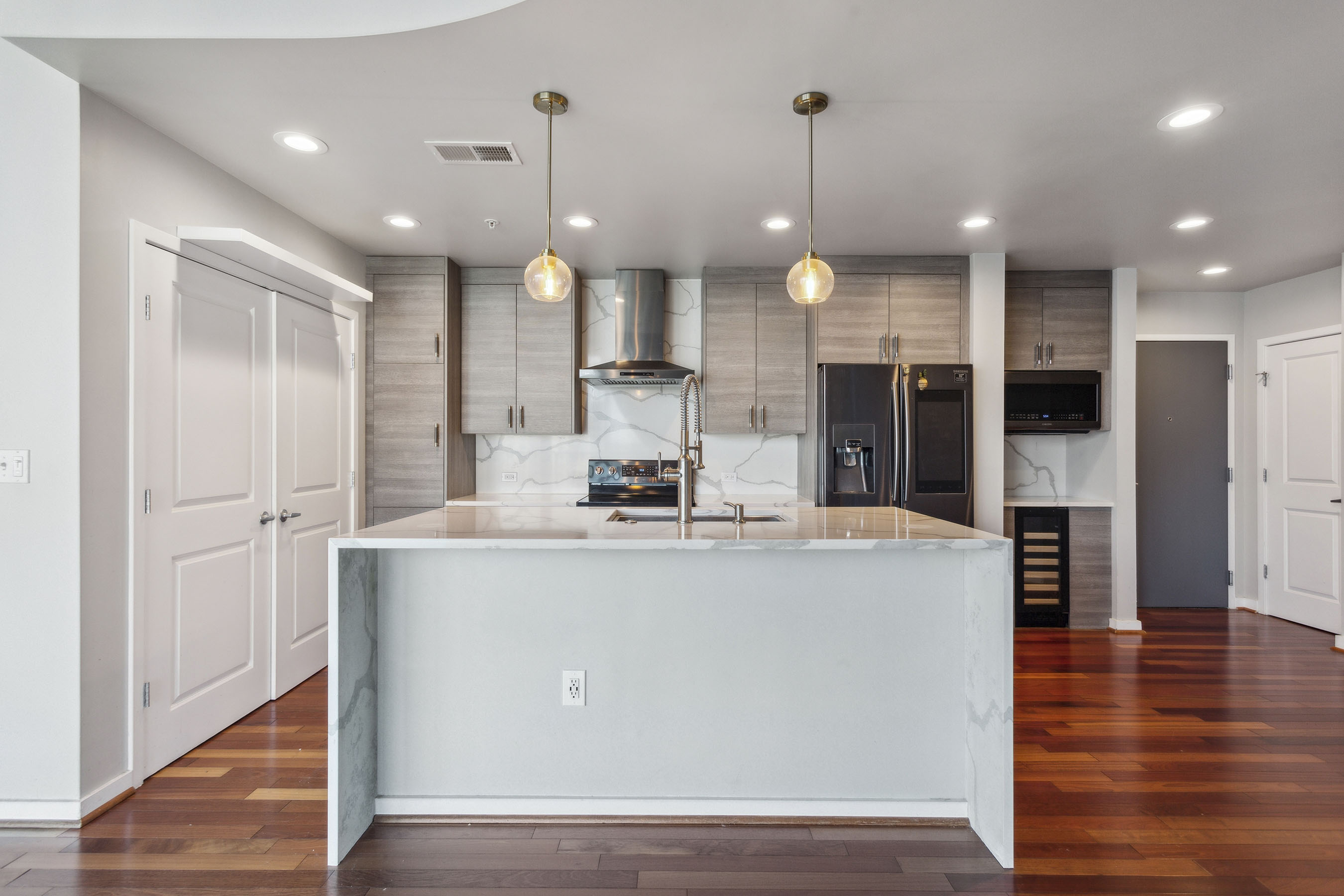 Renovated Midtown Condo with West Facing Views 