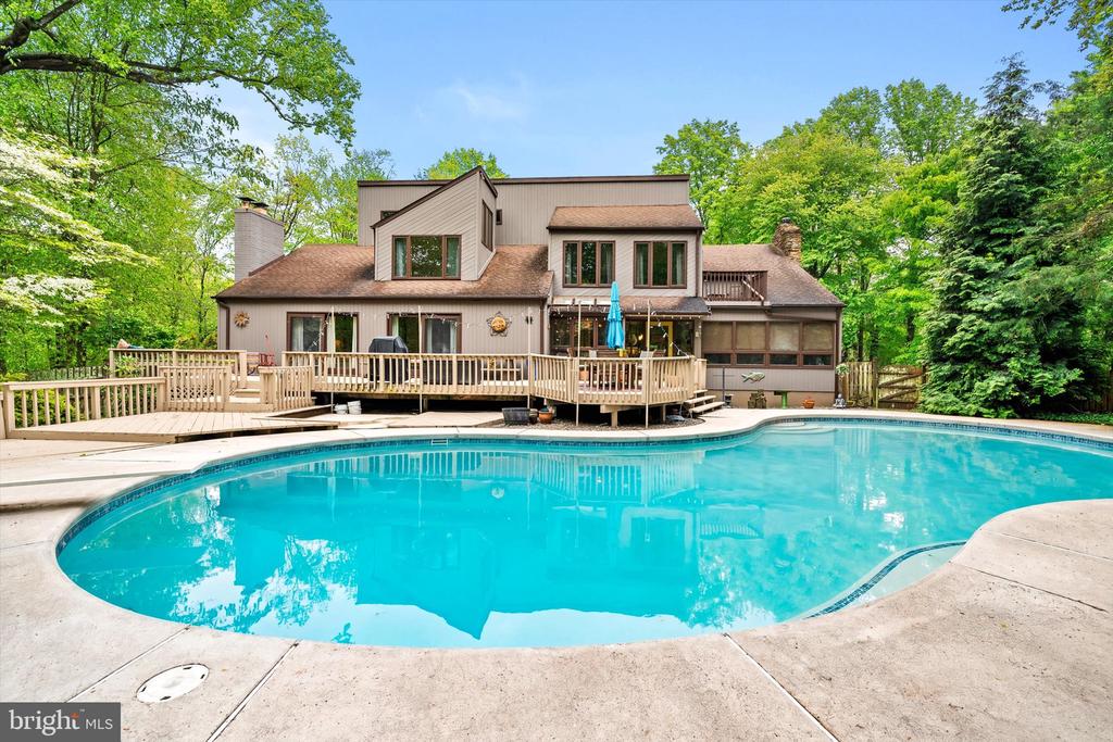 Wrightstown, New Jersey, 08562, United States, 5 Bedrooms Bedrooms, ,4 BathroomsBathrooms,Residential,For Sale,2048850