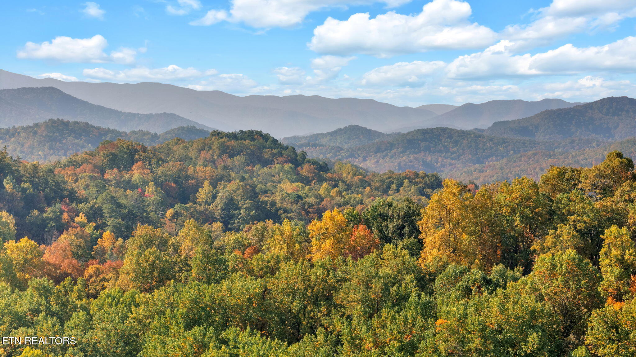 Sevierville, Tennessee, 37862, United States, 2 Bedrooms Bedrooms, ,2 BathroomsBathrooms,Residential,For Sale,2027431
