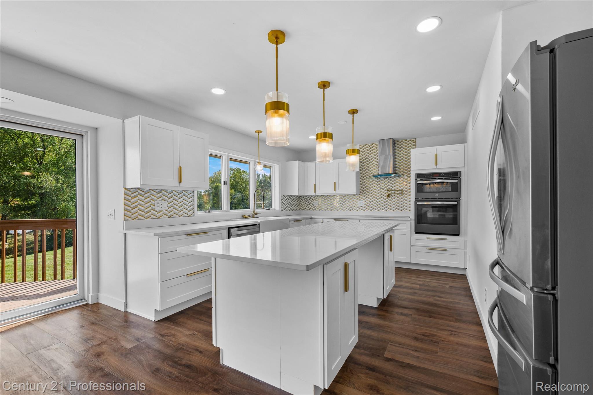 Davisburg, Michigan, 48350, United States, 5 Bedrooms Bedrooms, ,4 BathroomsBathrooms,Residential,For Sale,1982233