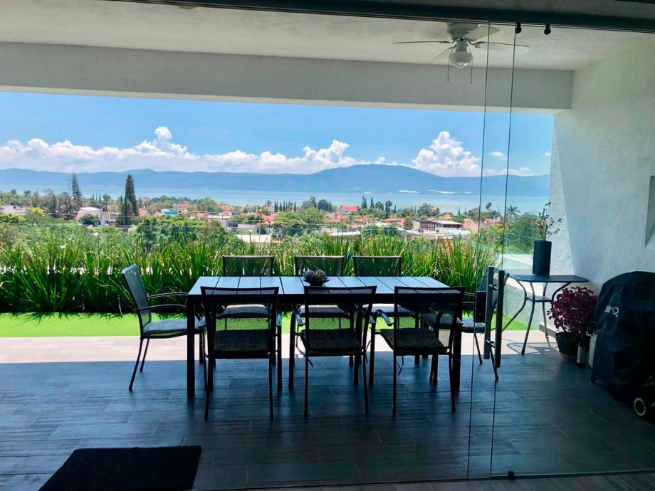 Chapala, Jalisco, 45900, Mexico, 2 Bedrooms Bedrooms, ,2 BathroomsBathrooms,Residential,For Sale,1827389